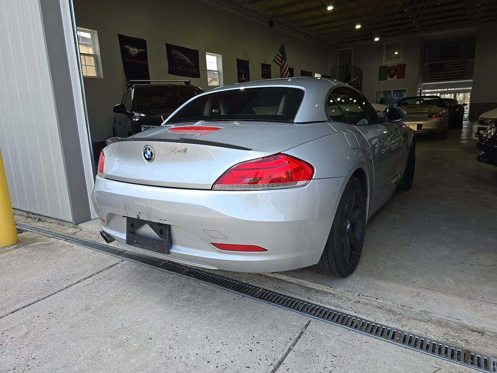 2011 BMW Z4 sDrive30i RWD