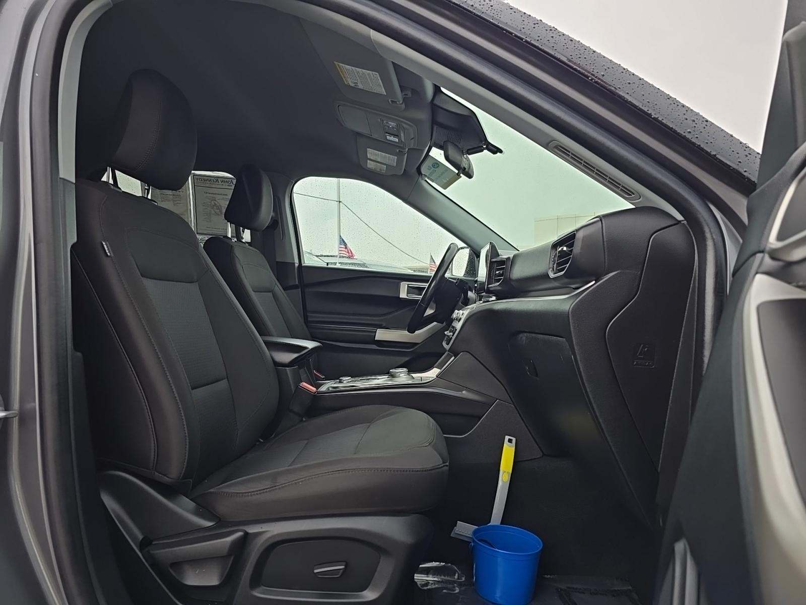 2022 Ford Explorer XLT AWD