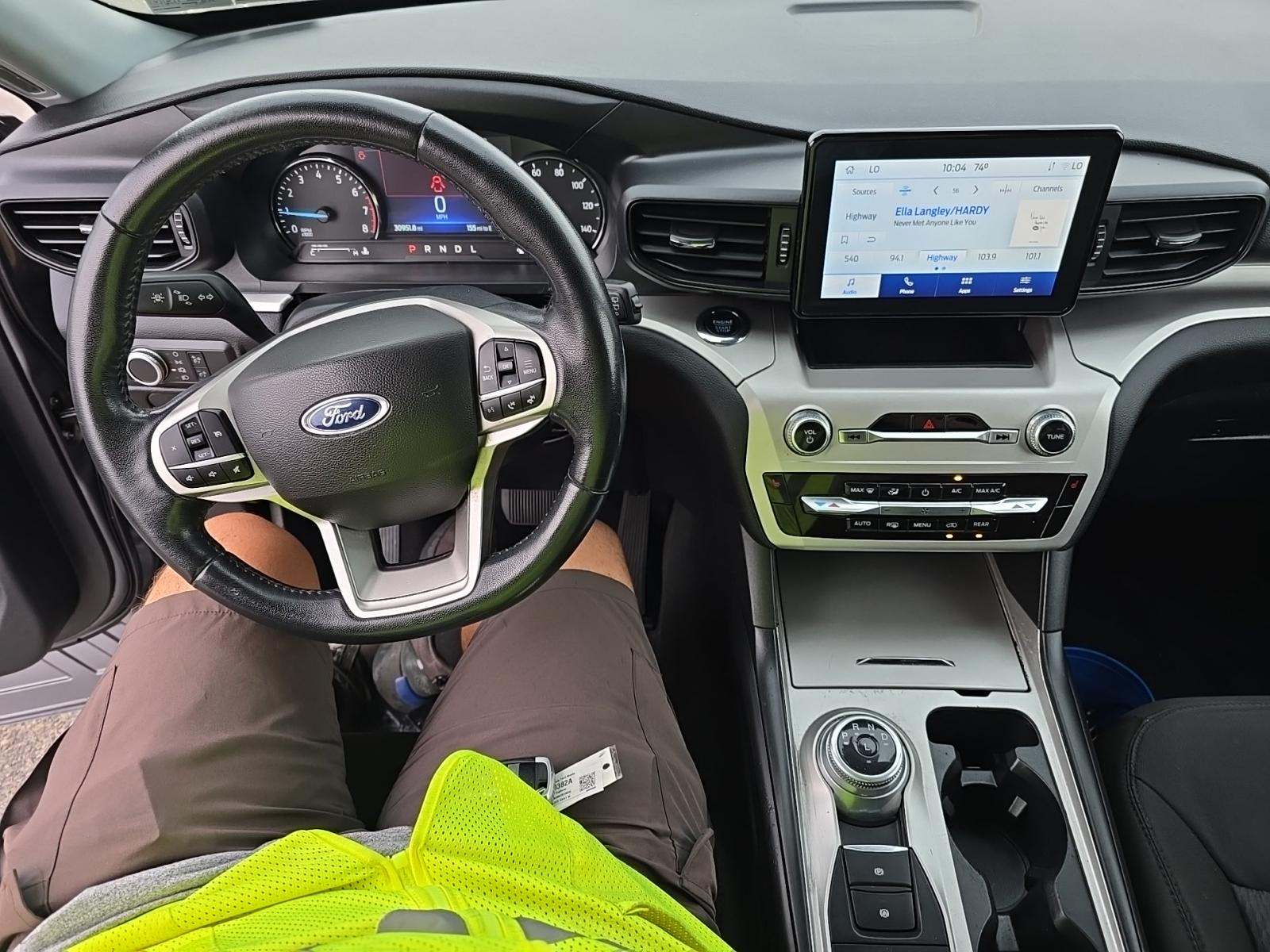 2022 Ford Explorer XLT AWD