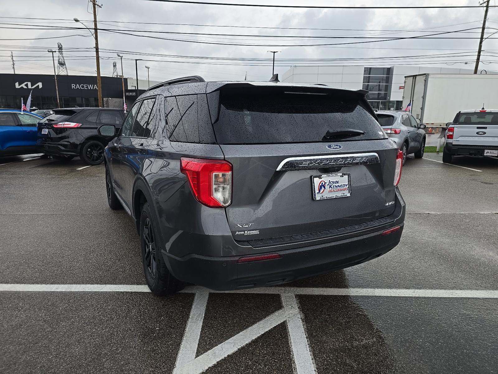 2022 Ford Explorer XLT AWD