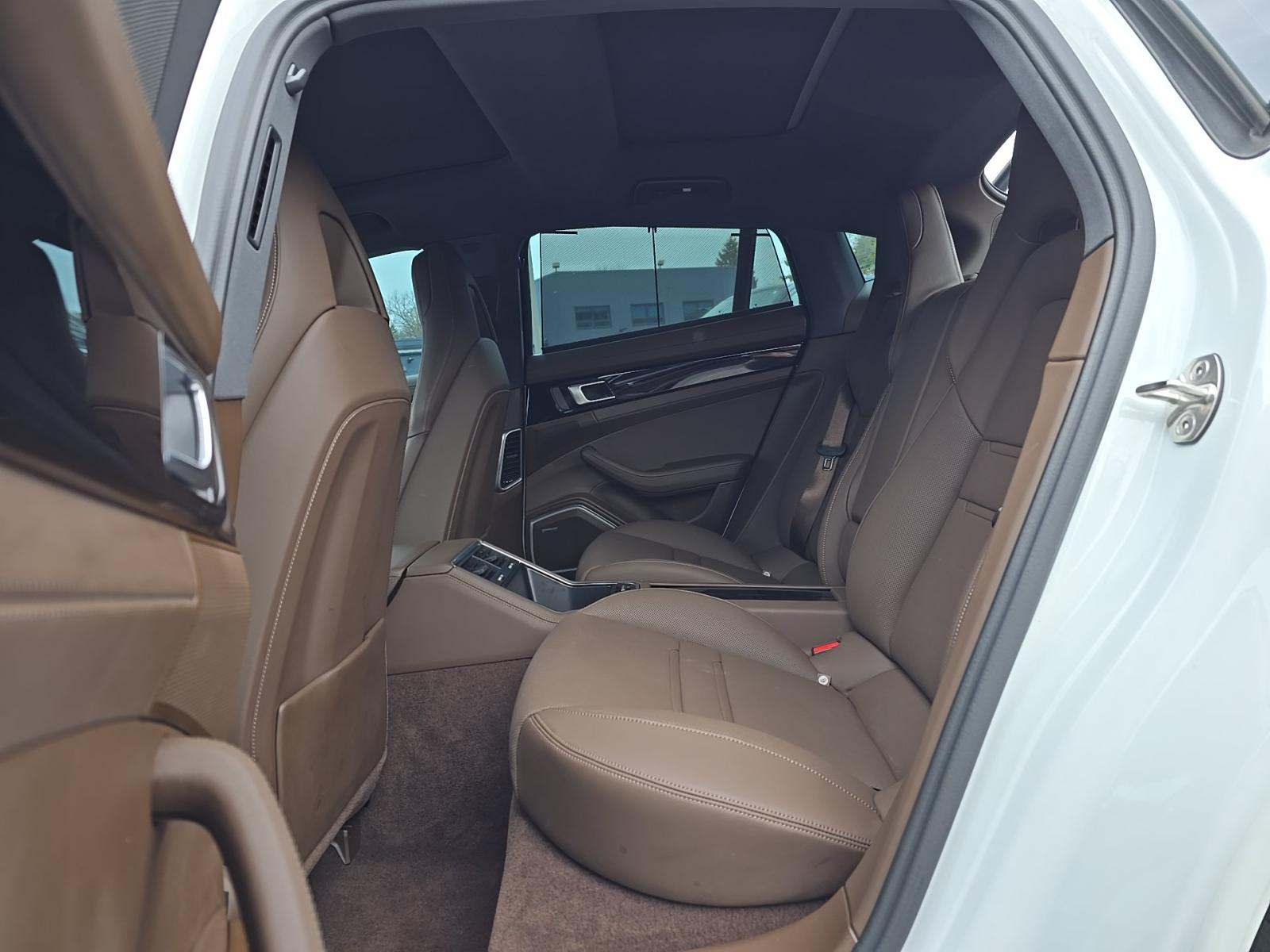 2023 Porsche Panamera 4 AWD