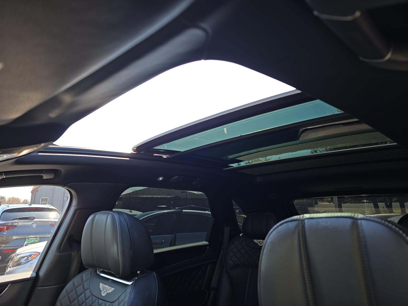 2018 Bentley Bentayga W12 Signature AWD