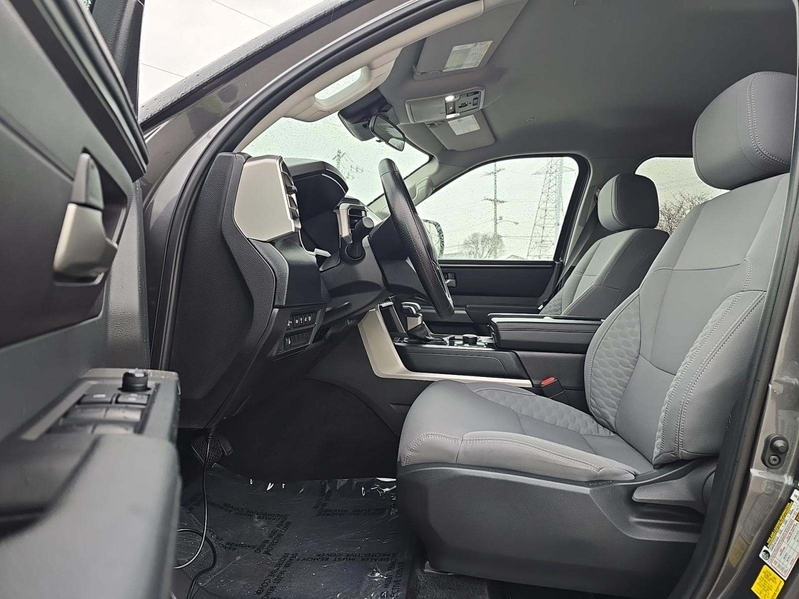 2024 Toyota Tundra SR5 AWD