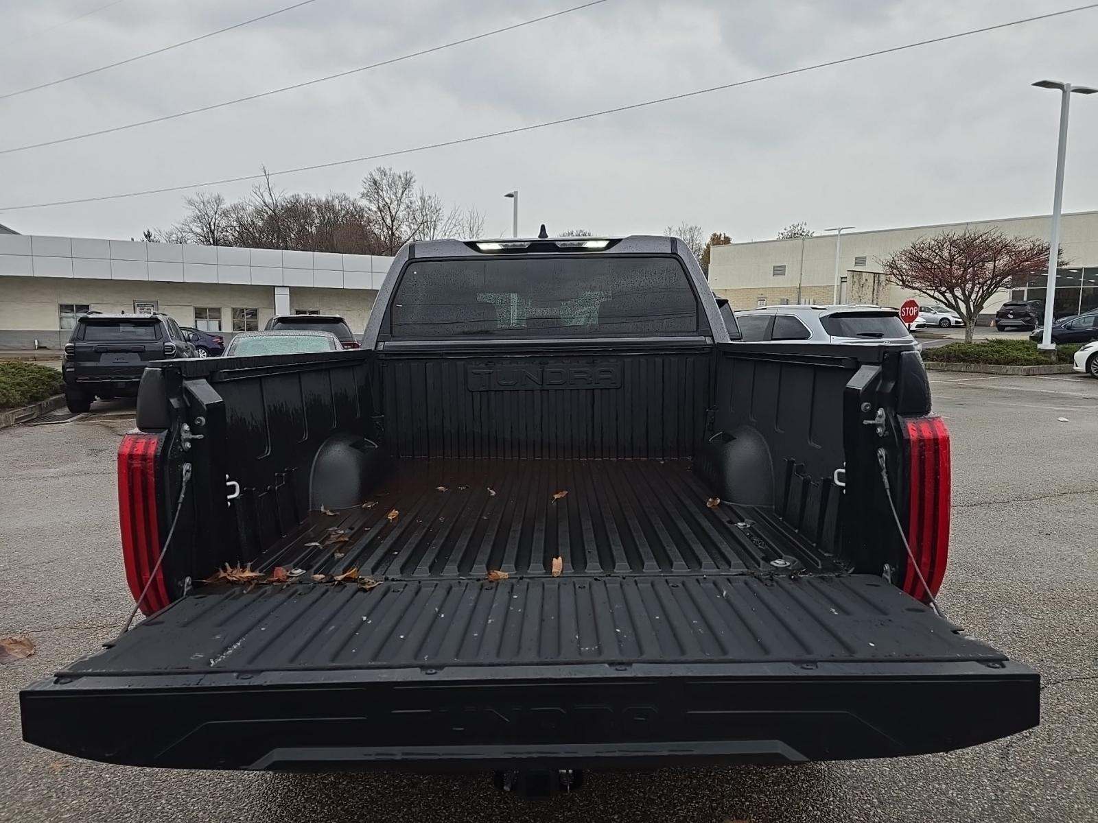 2024 Toyota Tundra SR5 AWD