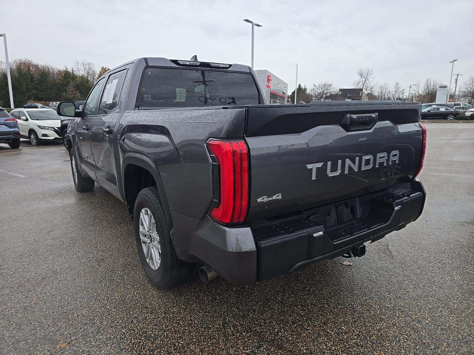 2024 Toyota Tundra SR5 AWD