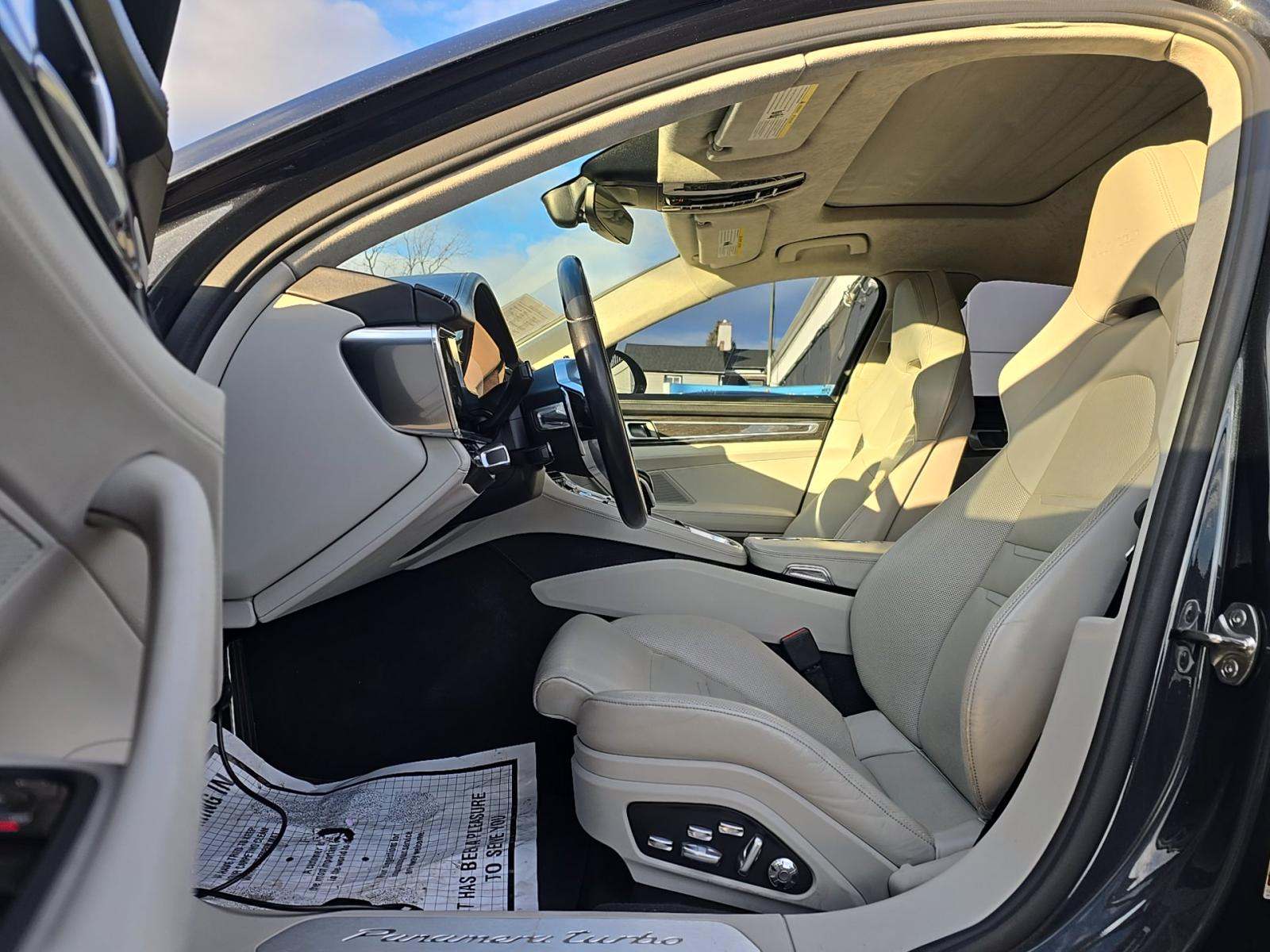 2017 Porsche Panamera Turbo AWD