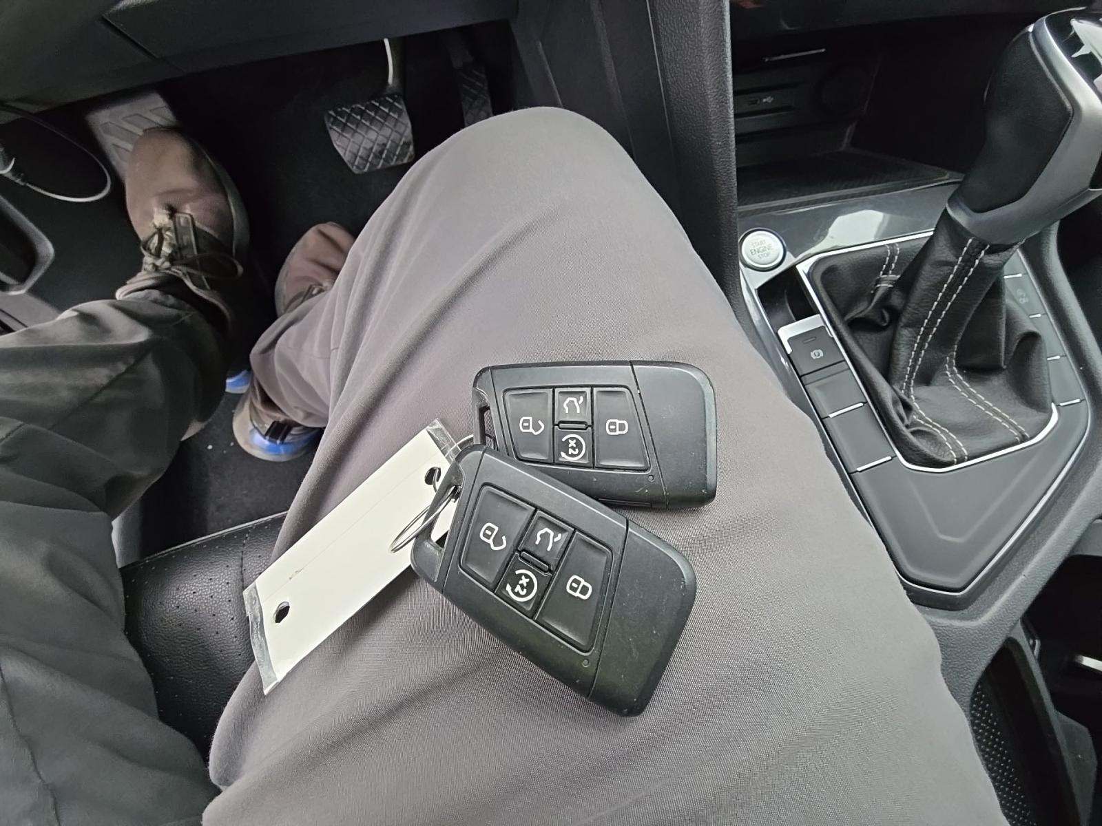 2024 Volkswagen Tiguan 2.0T SE FWD