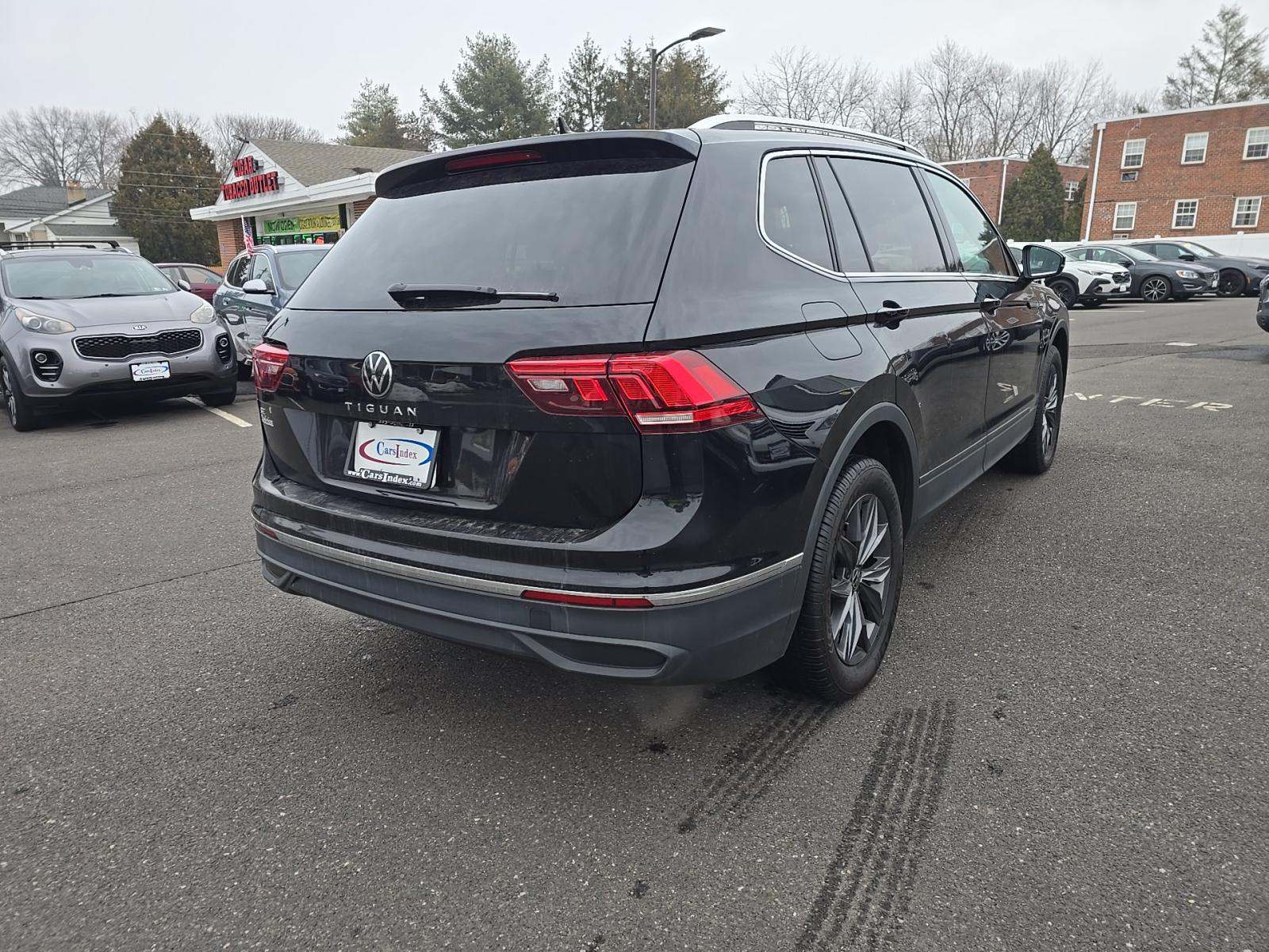 2024 Volkswagen Tiguan 2.0T SE FWD