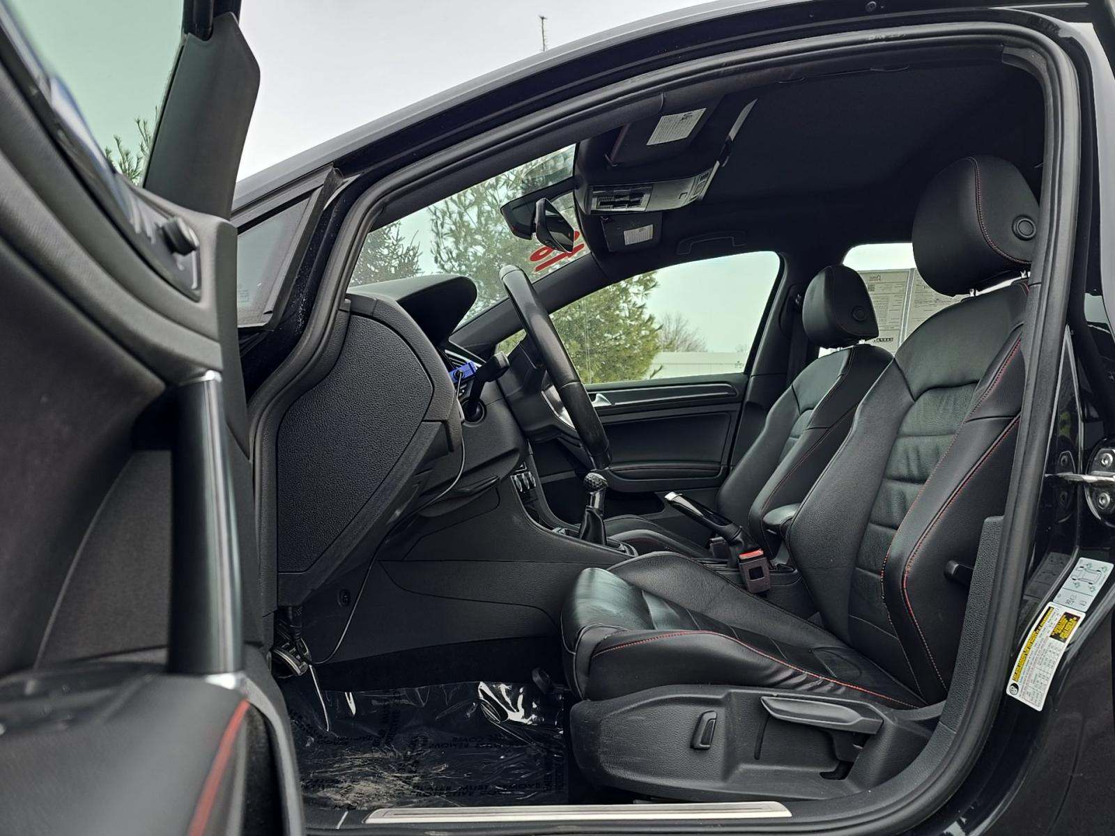 2018 Volkswagen Golf GTI 2.0T SE FWD
