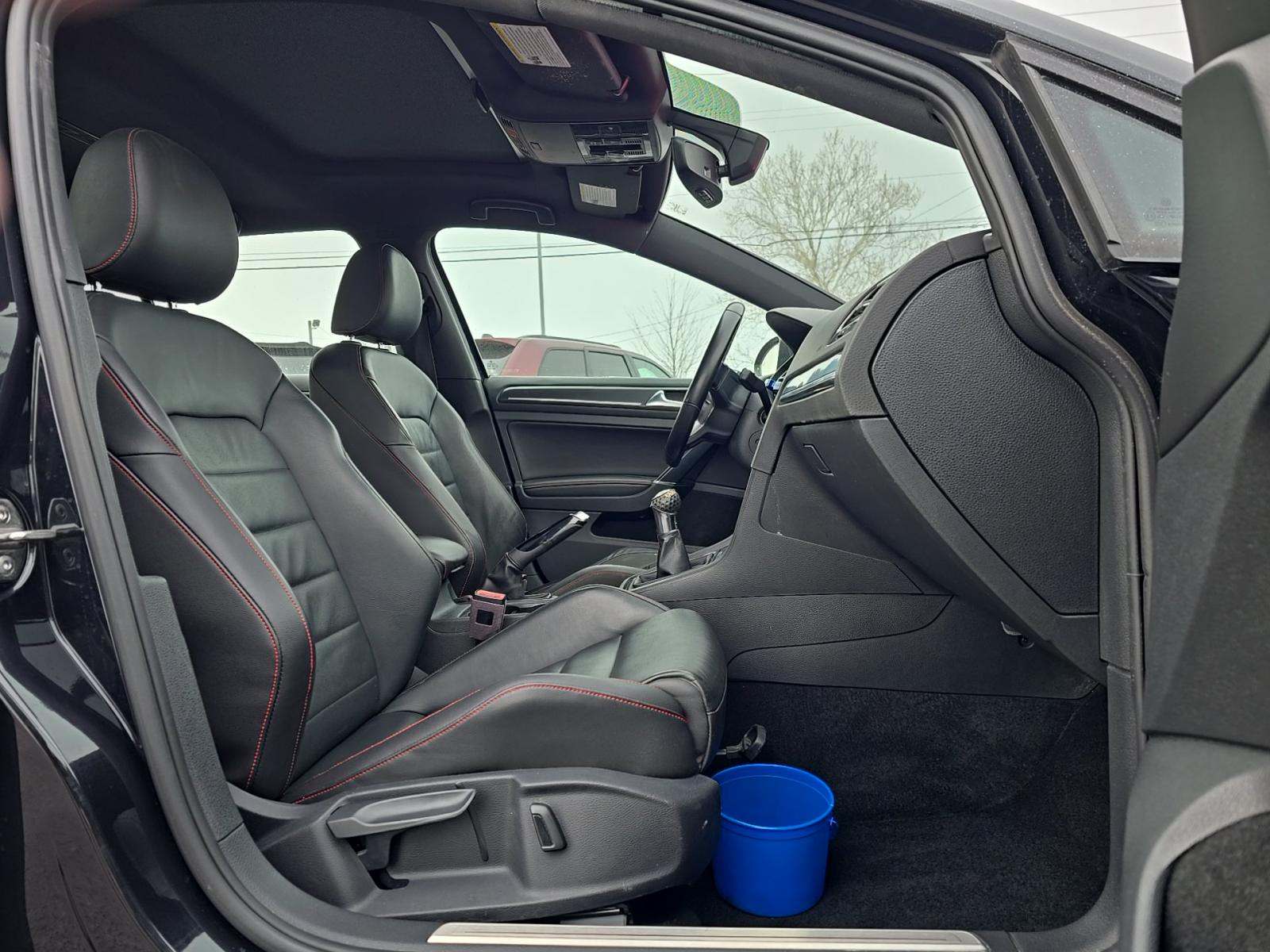 2018 Volkswagen Golf GTI 2.0T SE FWD