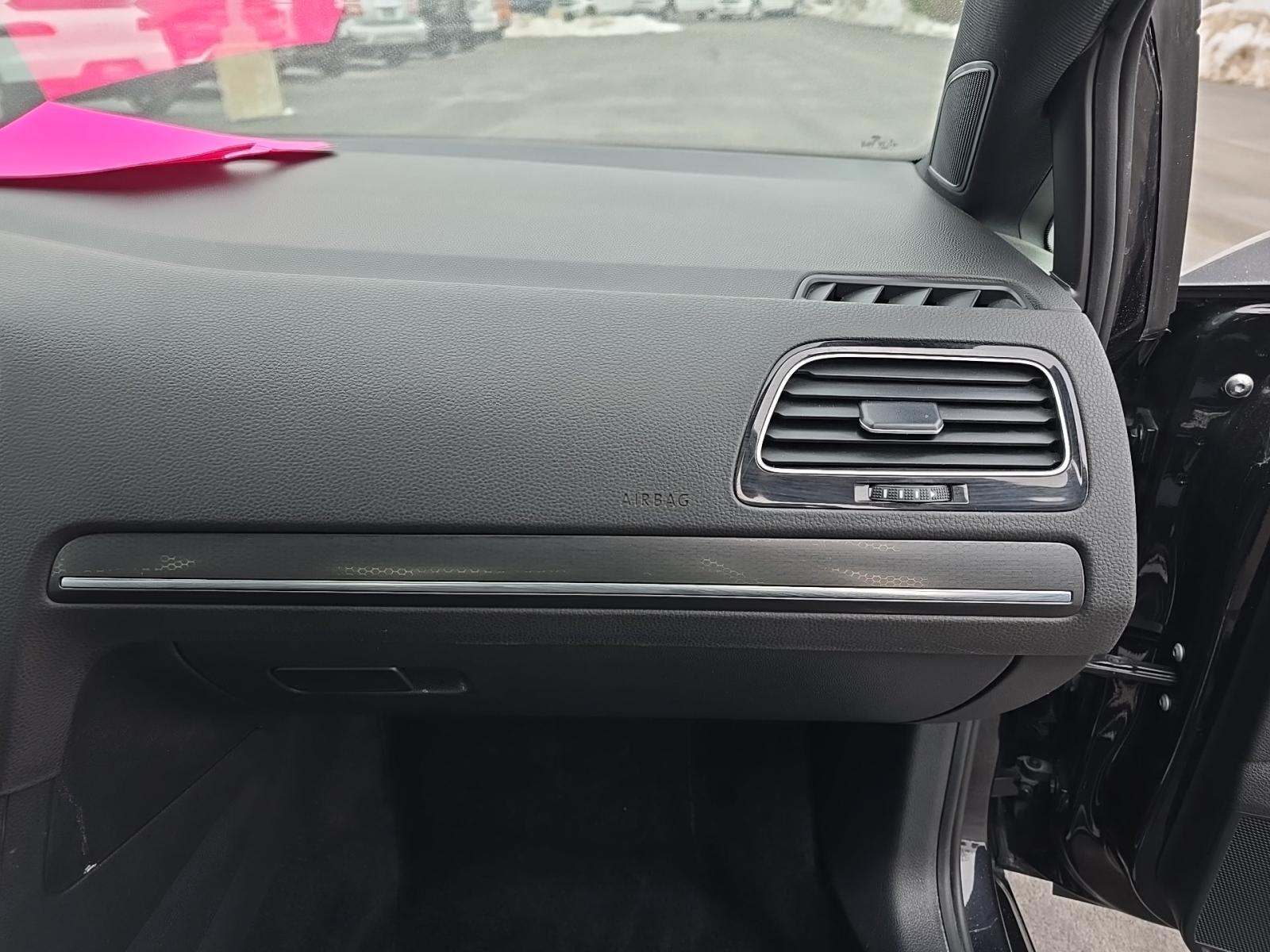 2018 Volkswagen Golf GTI 2.0T SE FWD