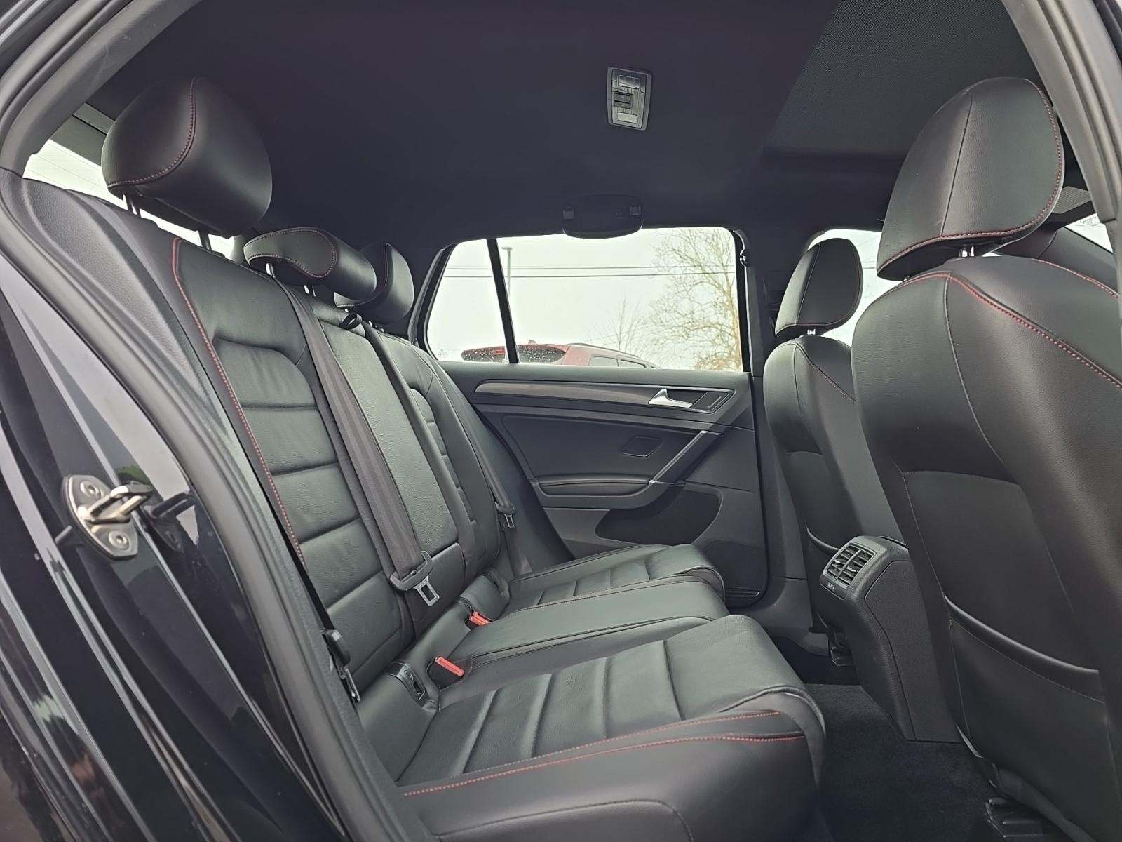 2018 Volkswagen Golf GTI 2.0T SE FWD