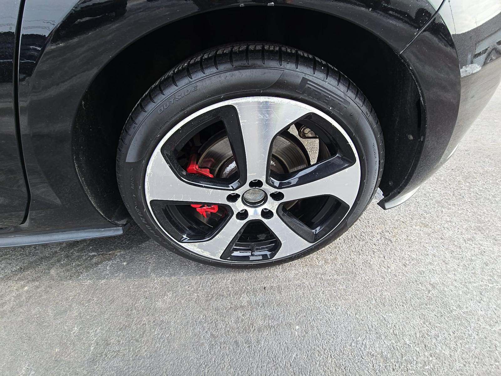 2018 Volkswagen Golf GTI 2.0T SE FWD