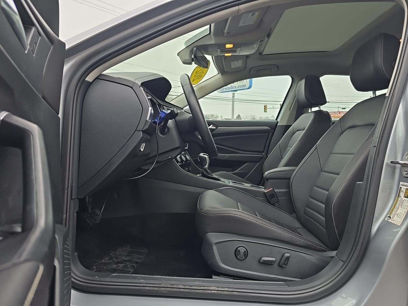 2024 Volkswagen Jetta 1.5T SE FWD