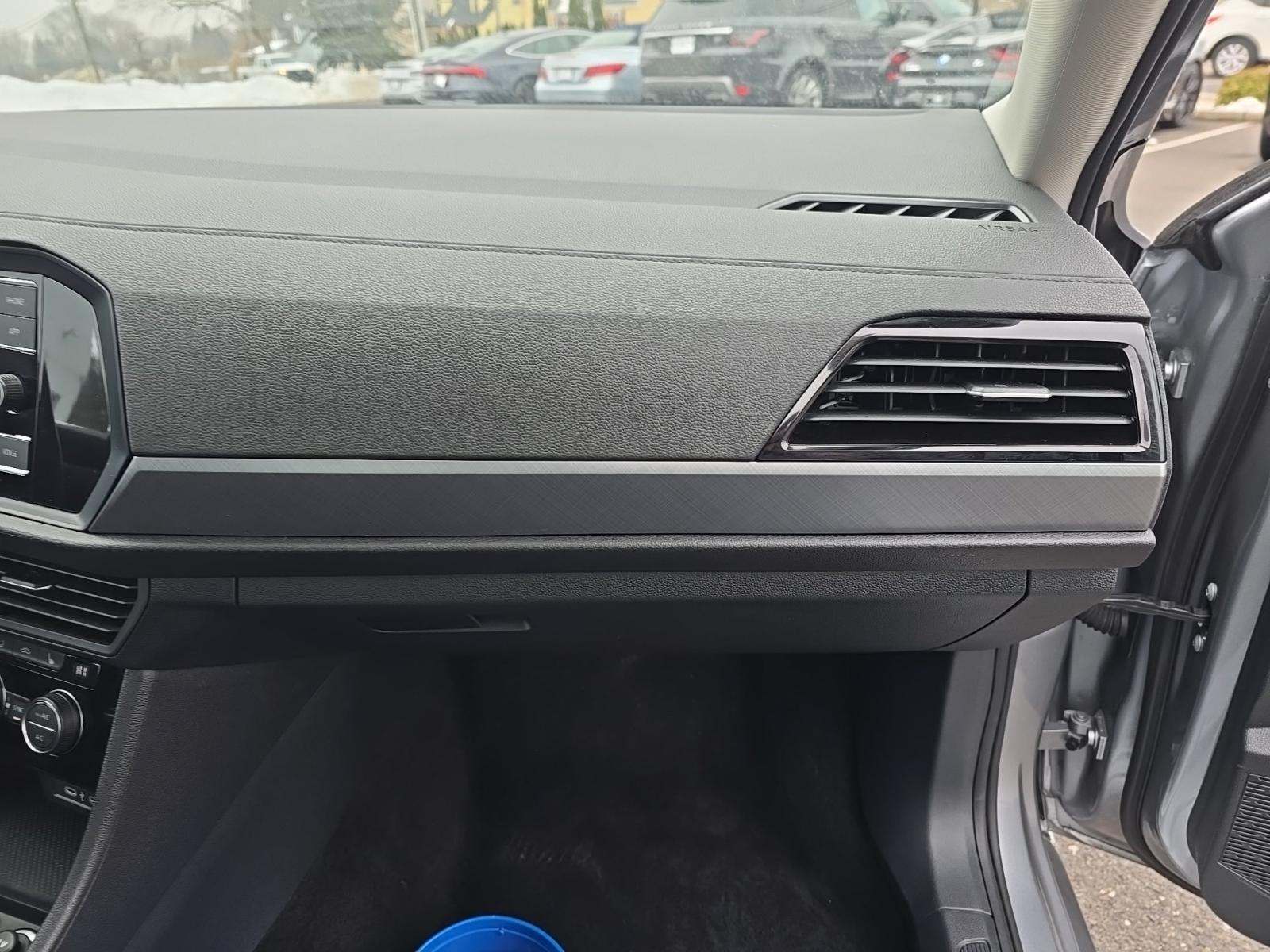 2024 Volkswagen Jetta 1.5T SE FWD