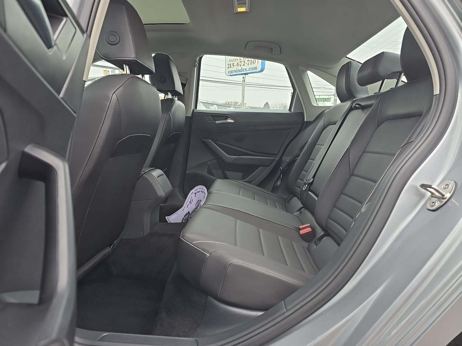 2024 Volkswagen Jetta 1.5T SE FWD