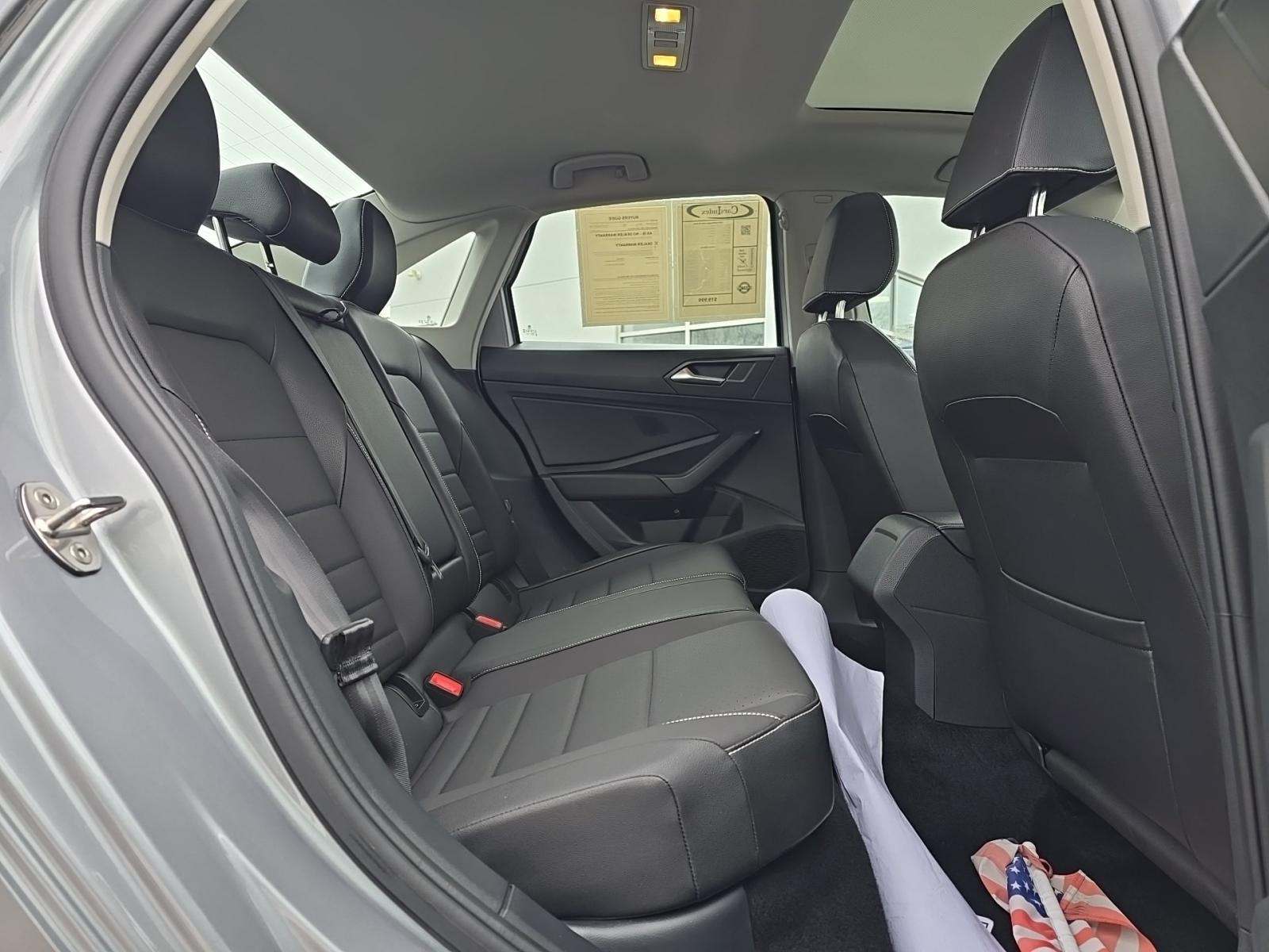 2024 Volkswagen Jetta 1.5T SE FWD