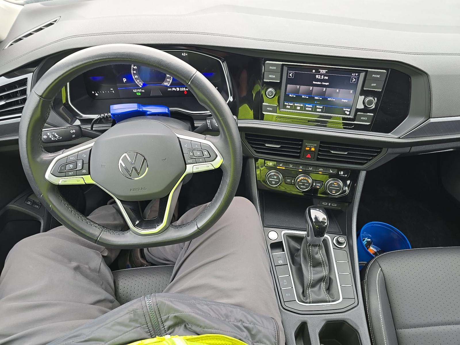 2024 Volkswagen Jetta 1.5T SE FWD