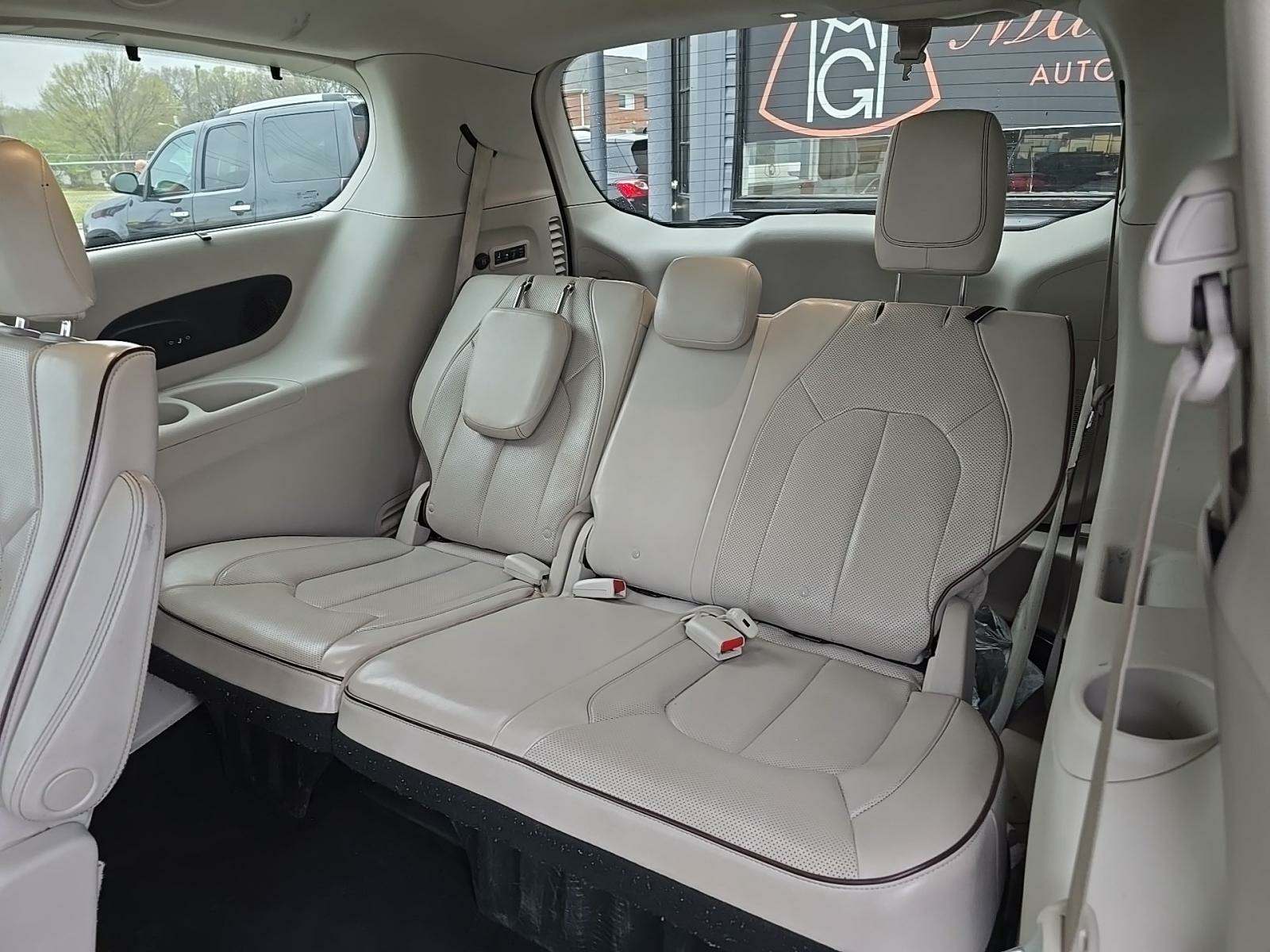 2020 Chrysler Pacifica Limited FWD