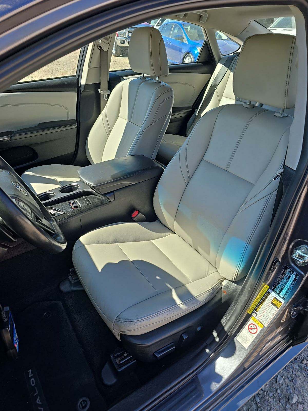 2016 Toyota Avalon XLE FWD