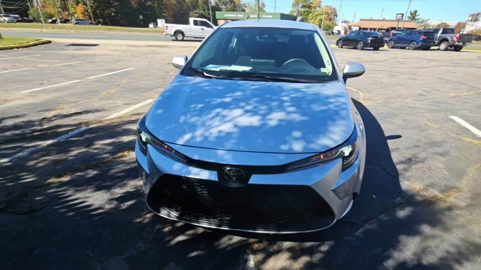 2022 Toyota Corolla LE FWD