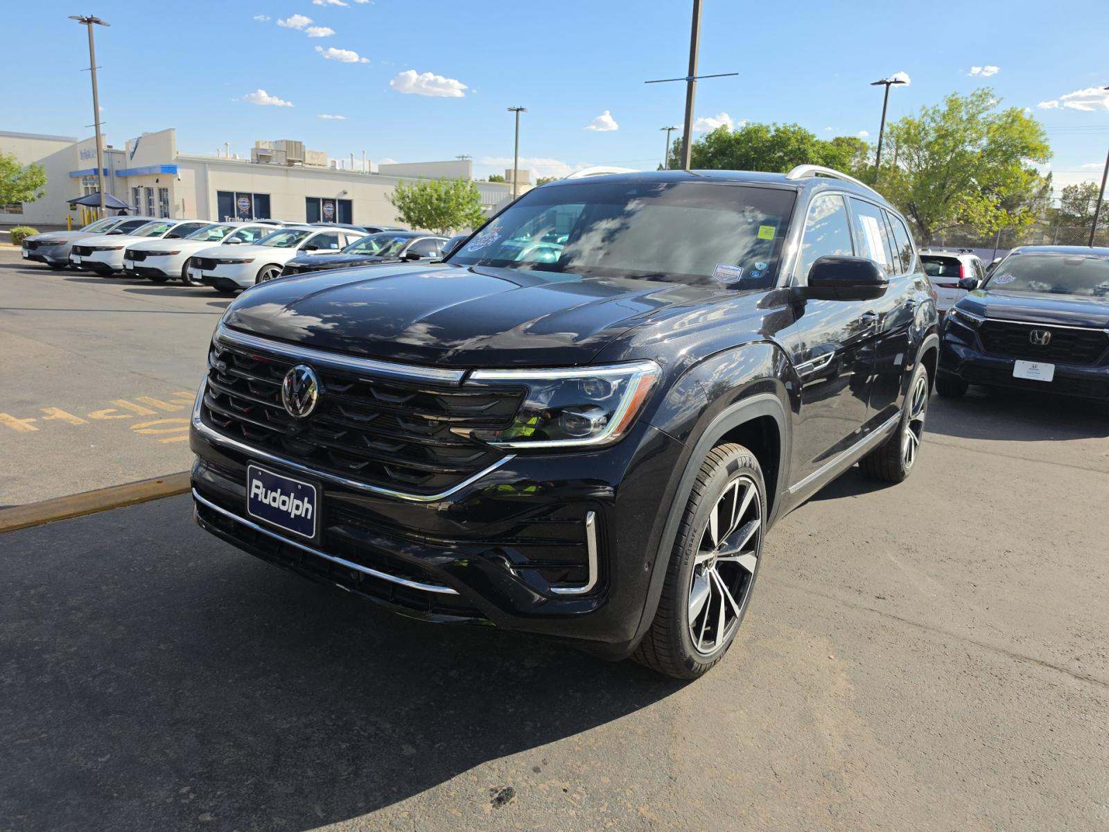 2024 Volkswagen Atlas 2.0T SEL Premium R-Line AWD