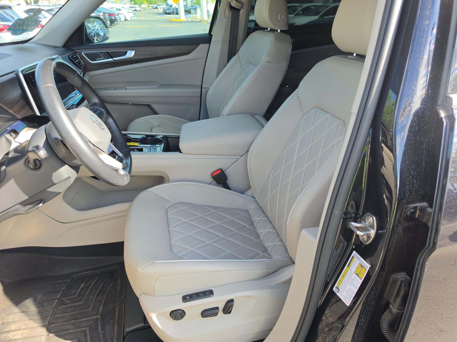 2024 Volkswagen Atlas 2.0T SEL Premium R-Line AWD