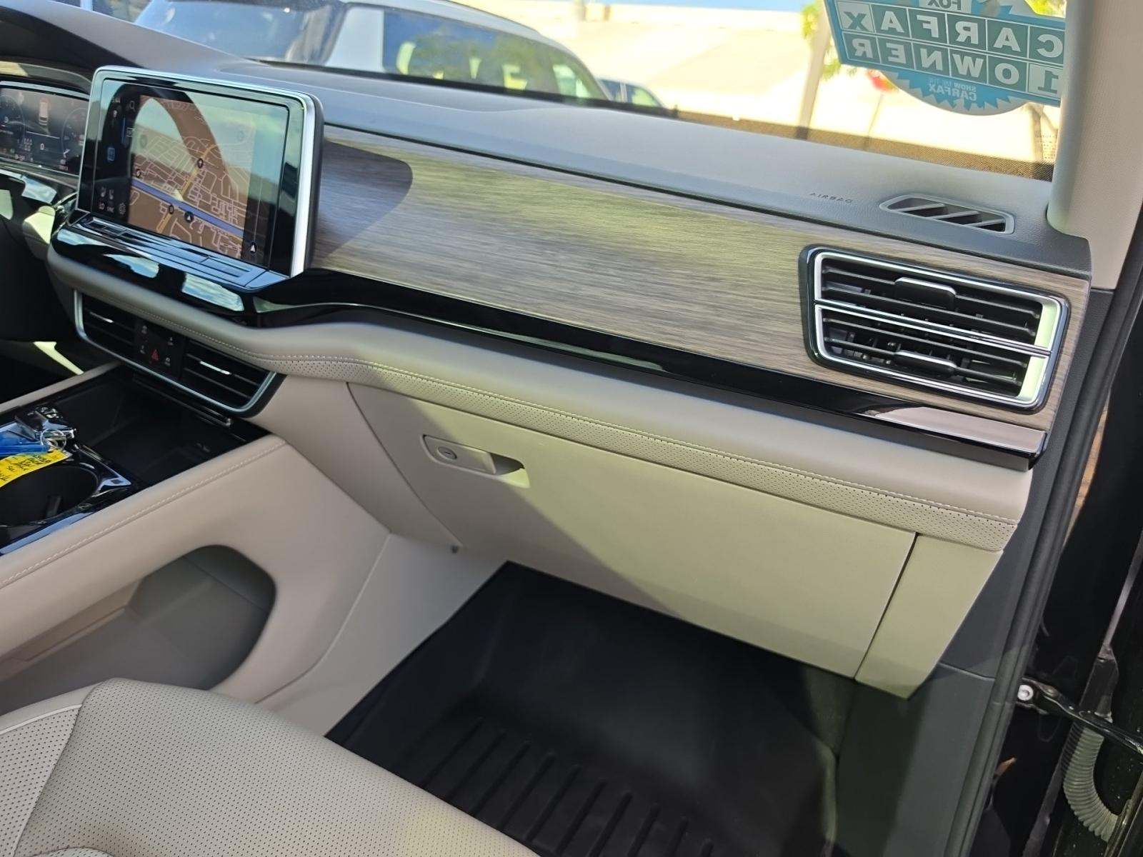 2024 Volkswagen Atlas 2.0T SEL Premium R-Line AWD