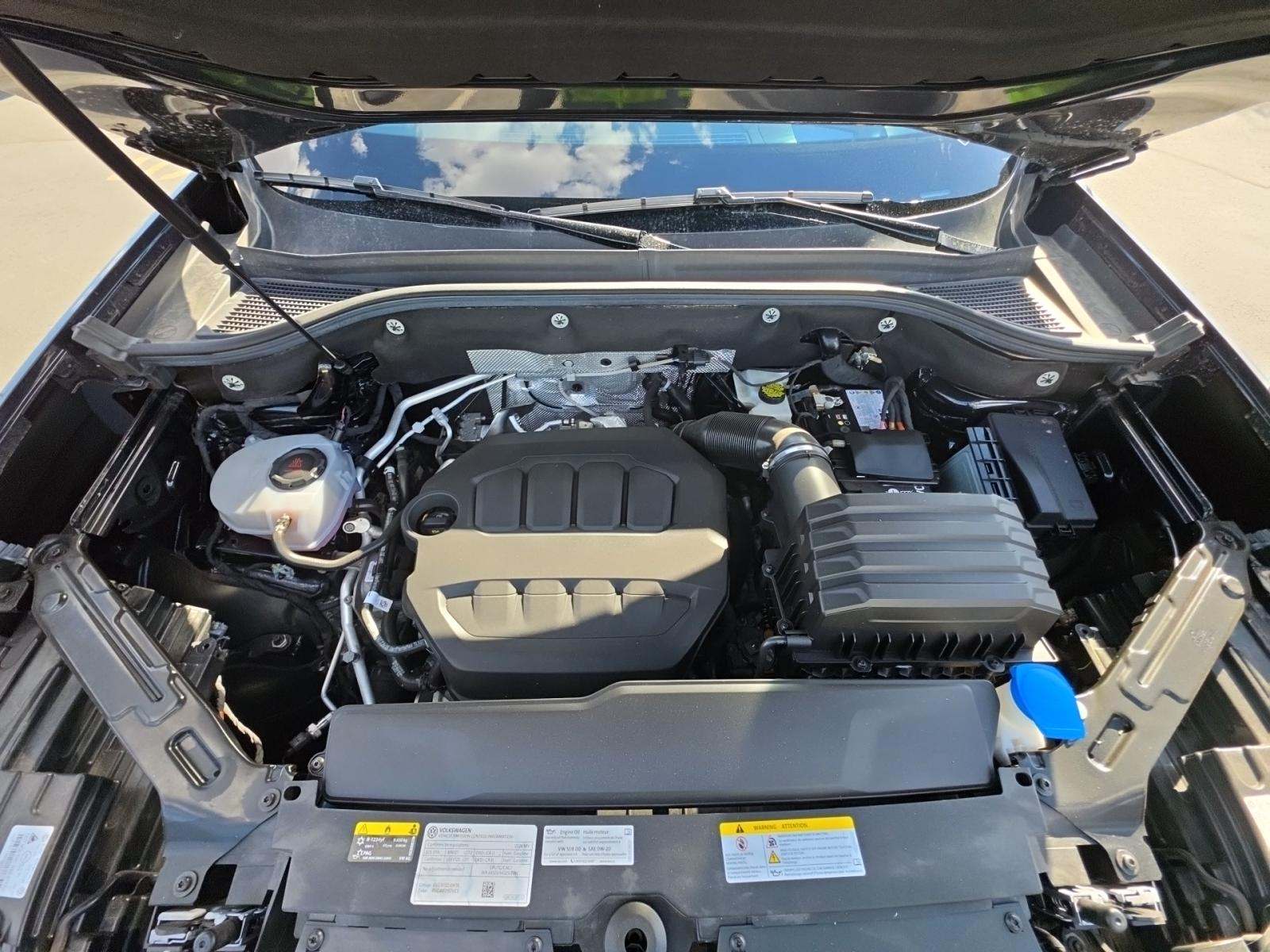 2024 Volkswagen Atlas 2.0T SEL Premium R-Line AWD