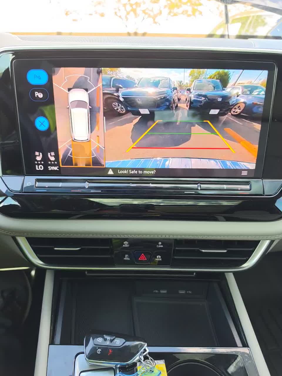 2024 Volkswagen Atlas 2.0T SEL Premium R-Line AWD
