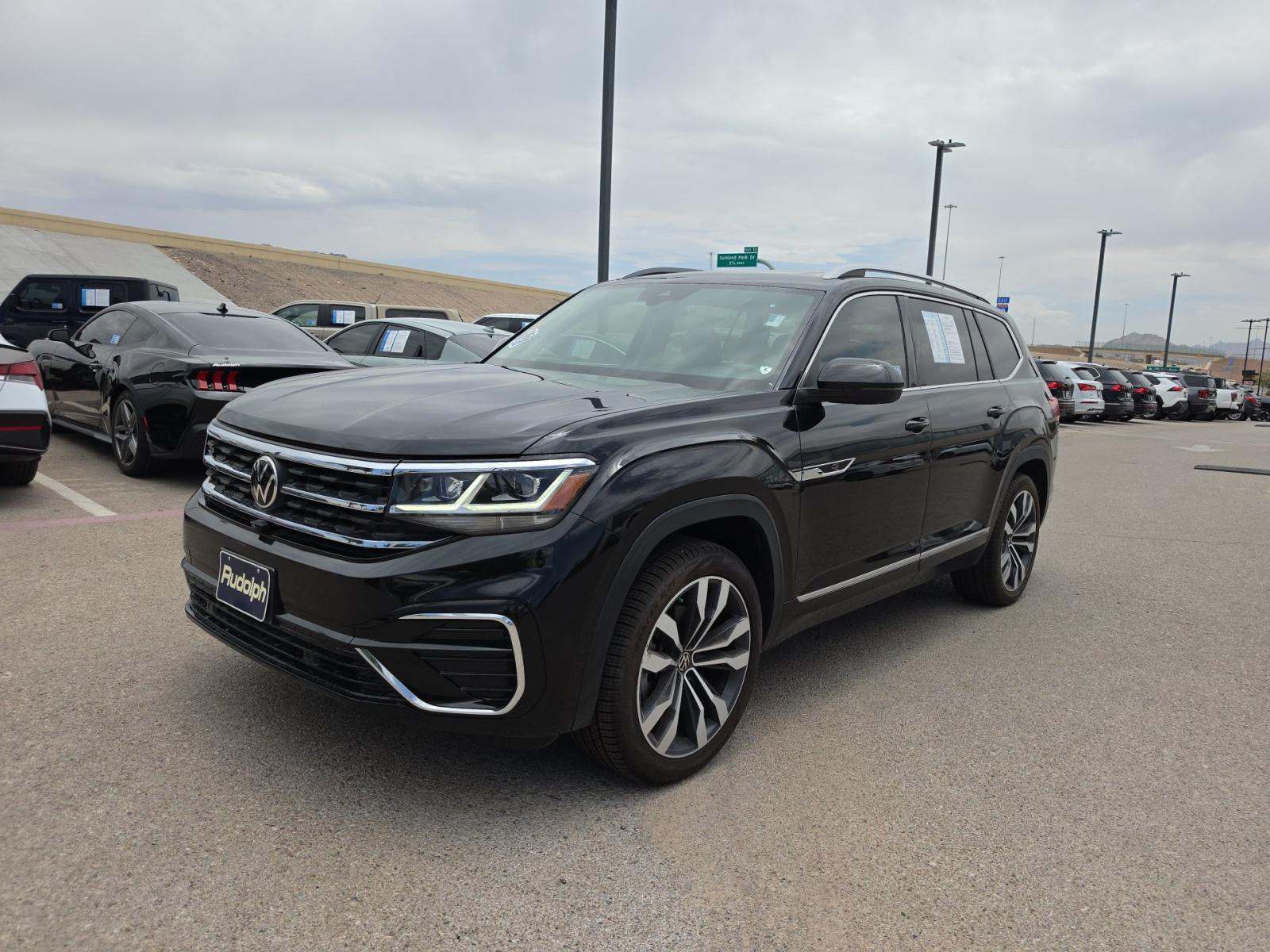 2022 Volkswagen Atlas 3.6L SEL Premium R-Line AWD
