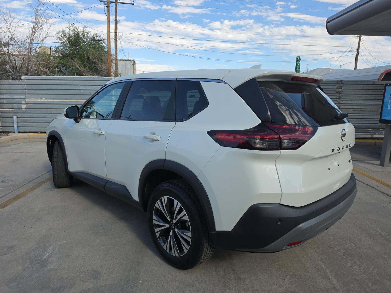 2023 Nissan Rogue SV FWD