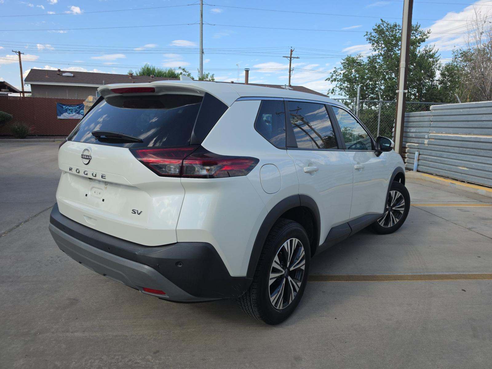 2023 Nissan Rogue SV FWD