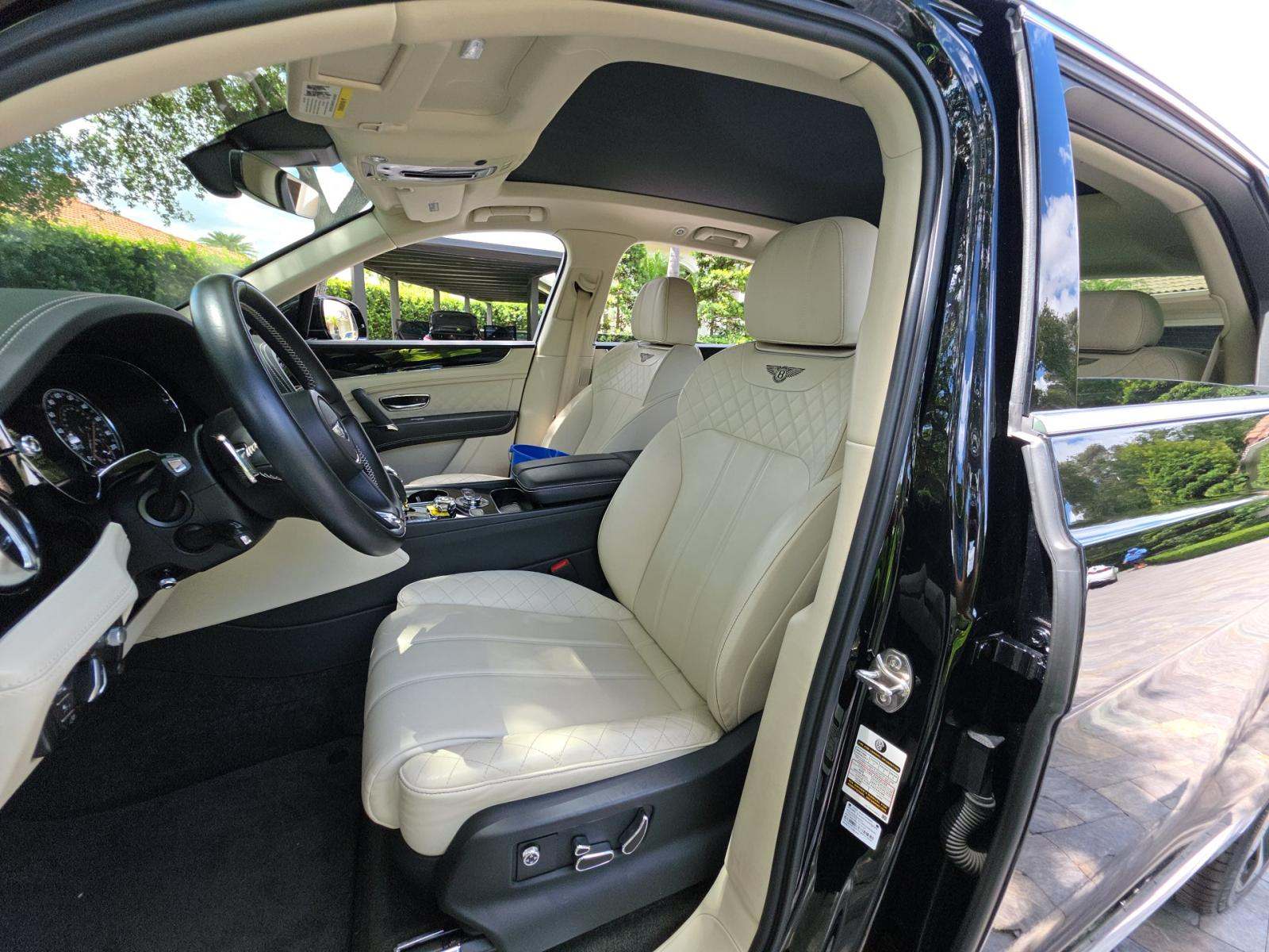 2019 Bentley Bentayga V8 AWD