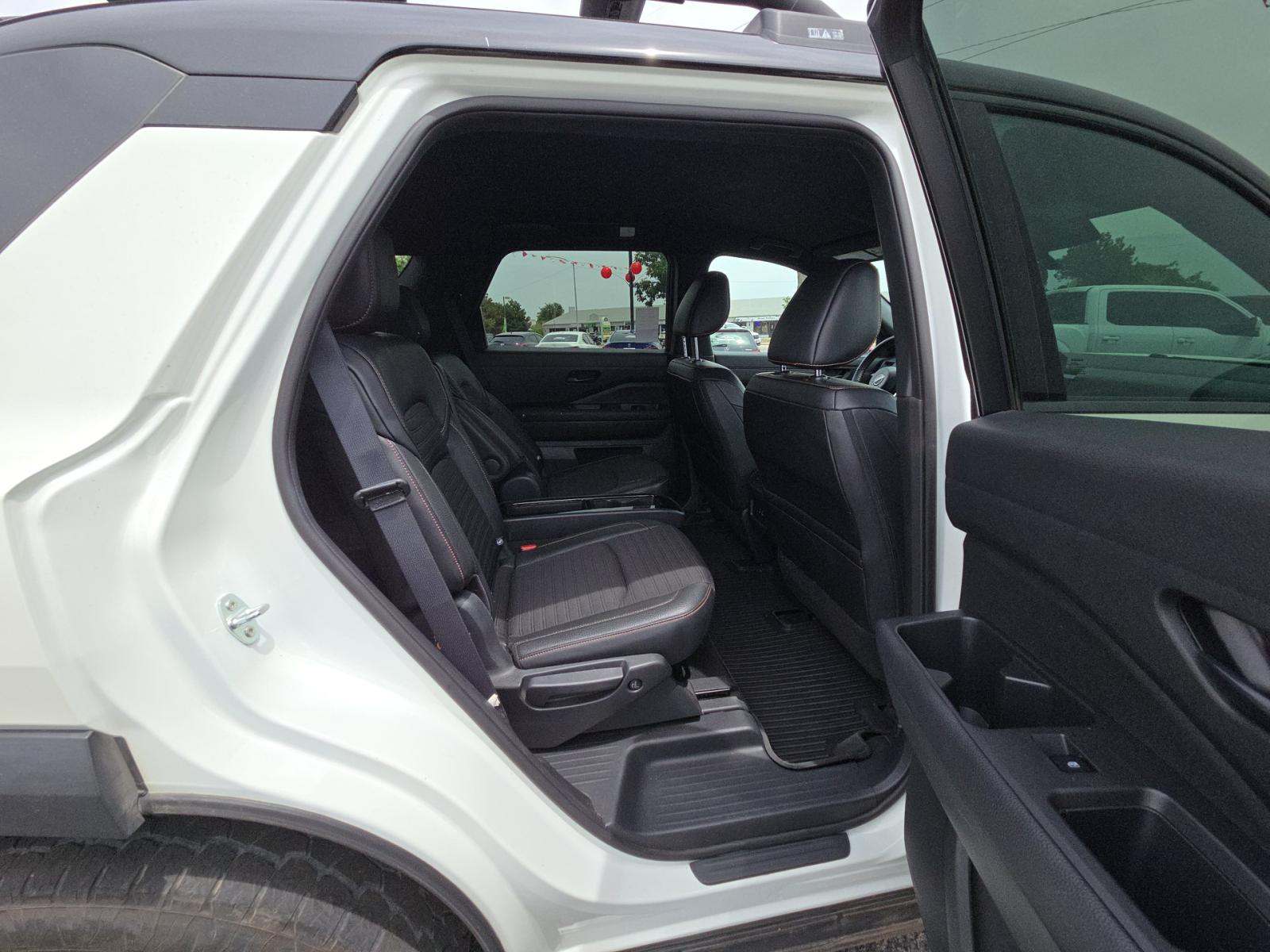 2024 Nissan Pathfinder Rock Creek AWD