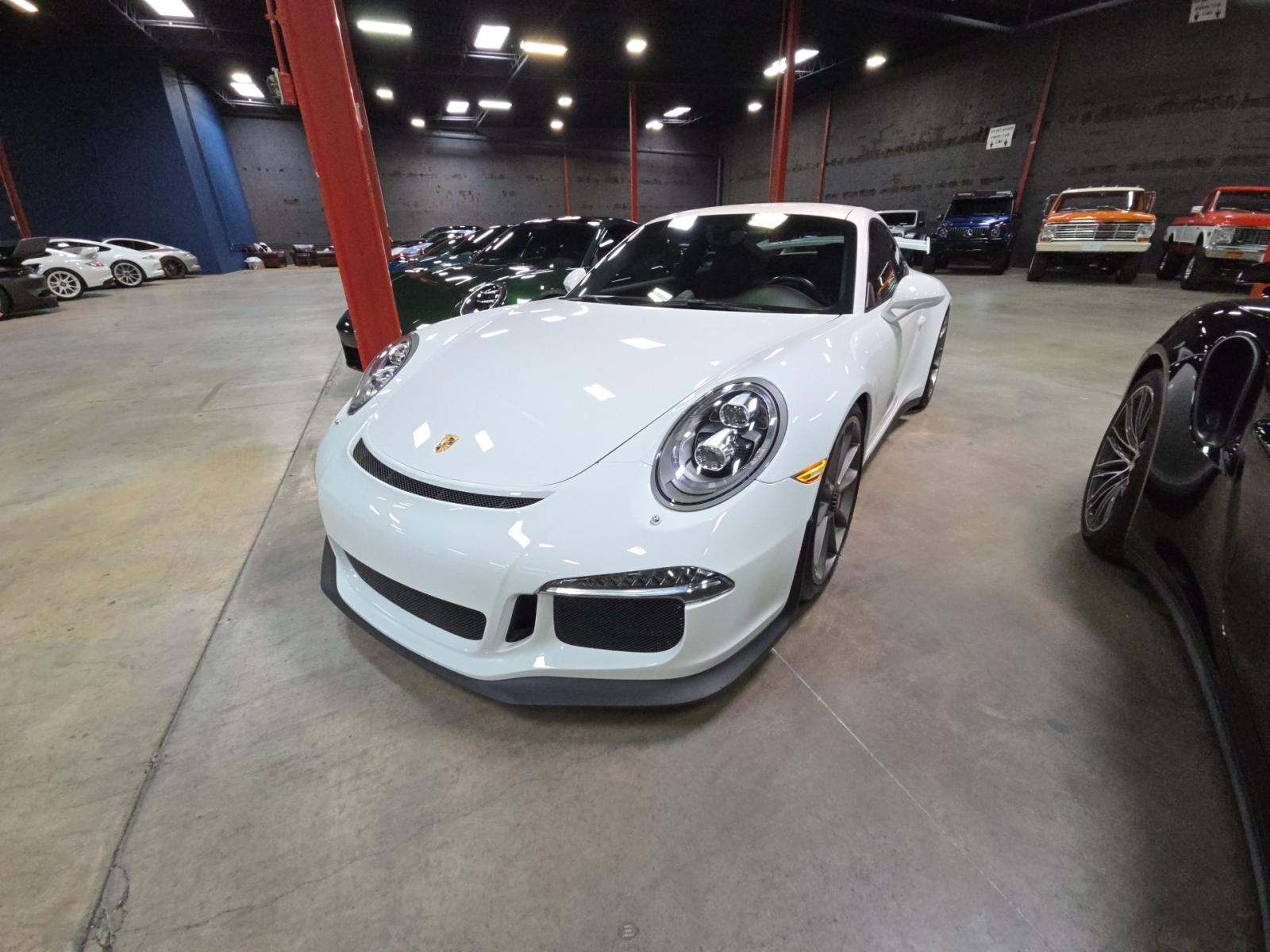 2015 Porsche 911 GT3 RWD