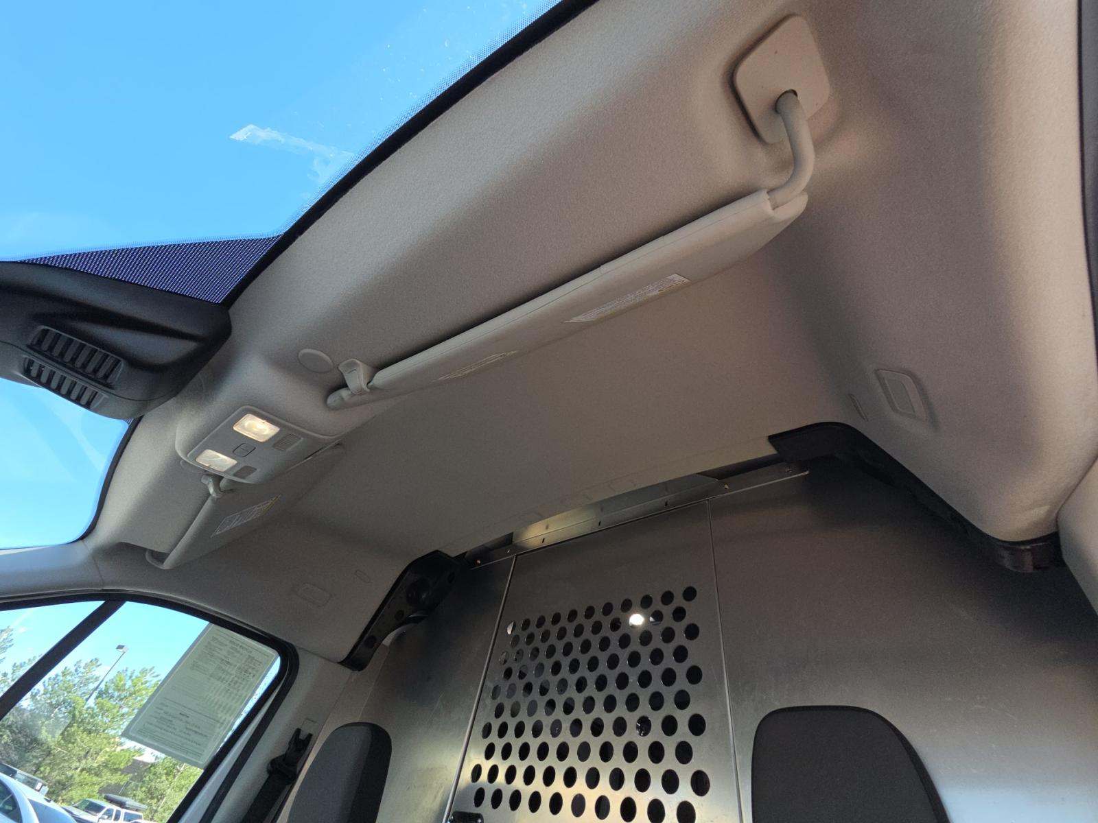 FORD TRANSIT 250 - 7