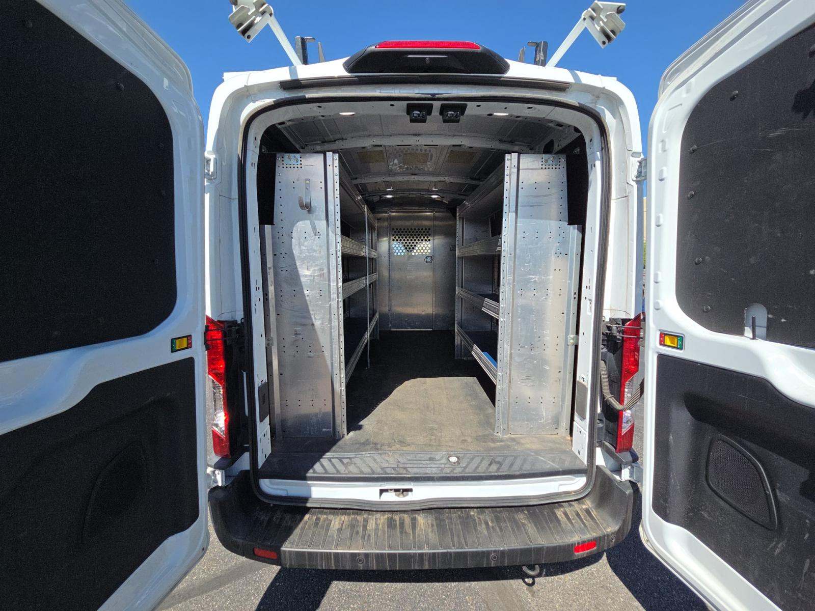 FORD TRANSIT 250 - 10