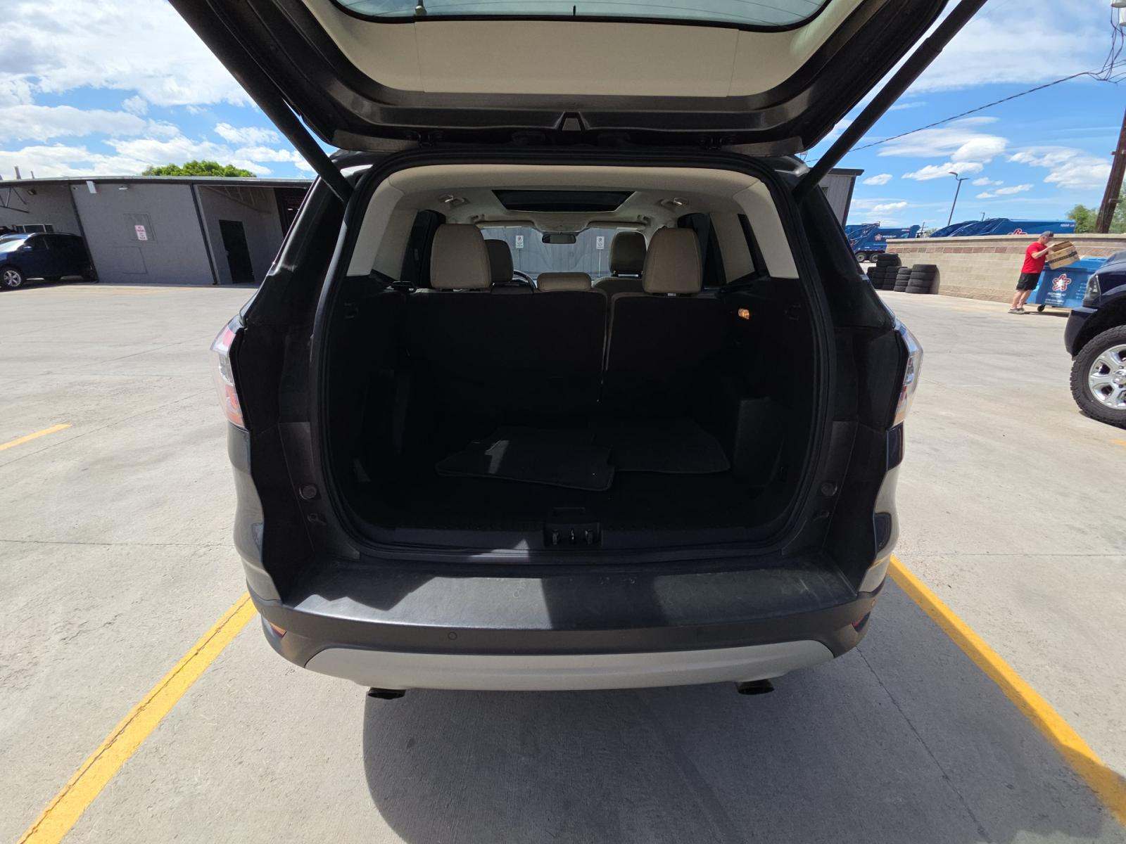 FORD ESCAPE - 10