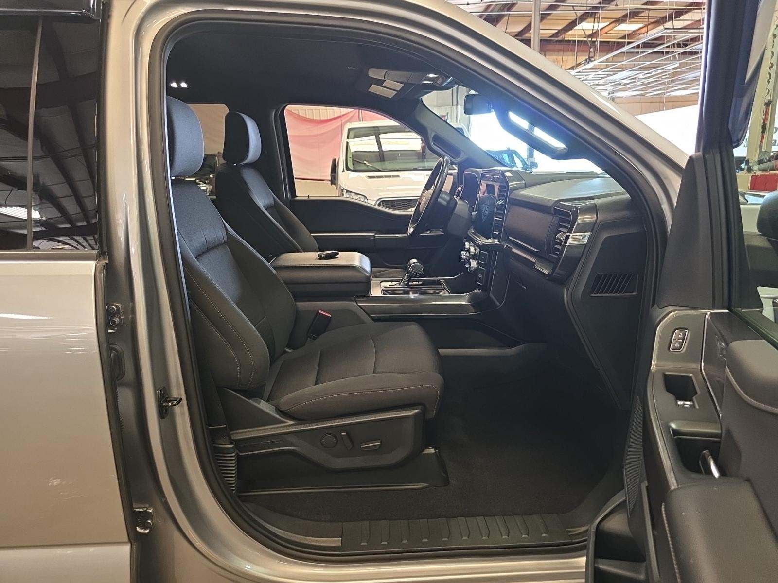 2023 Ford F-150 XLT RWD