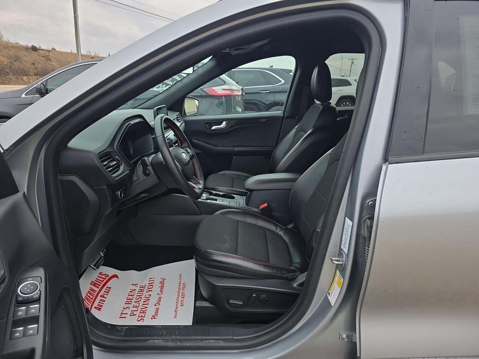 2023 Ford Escape ST-Line FWD