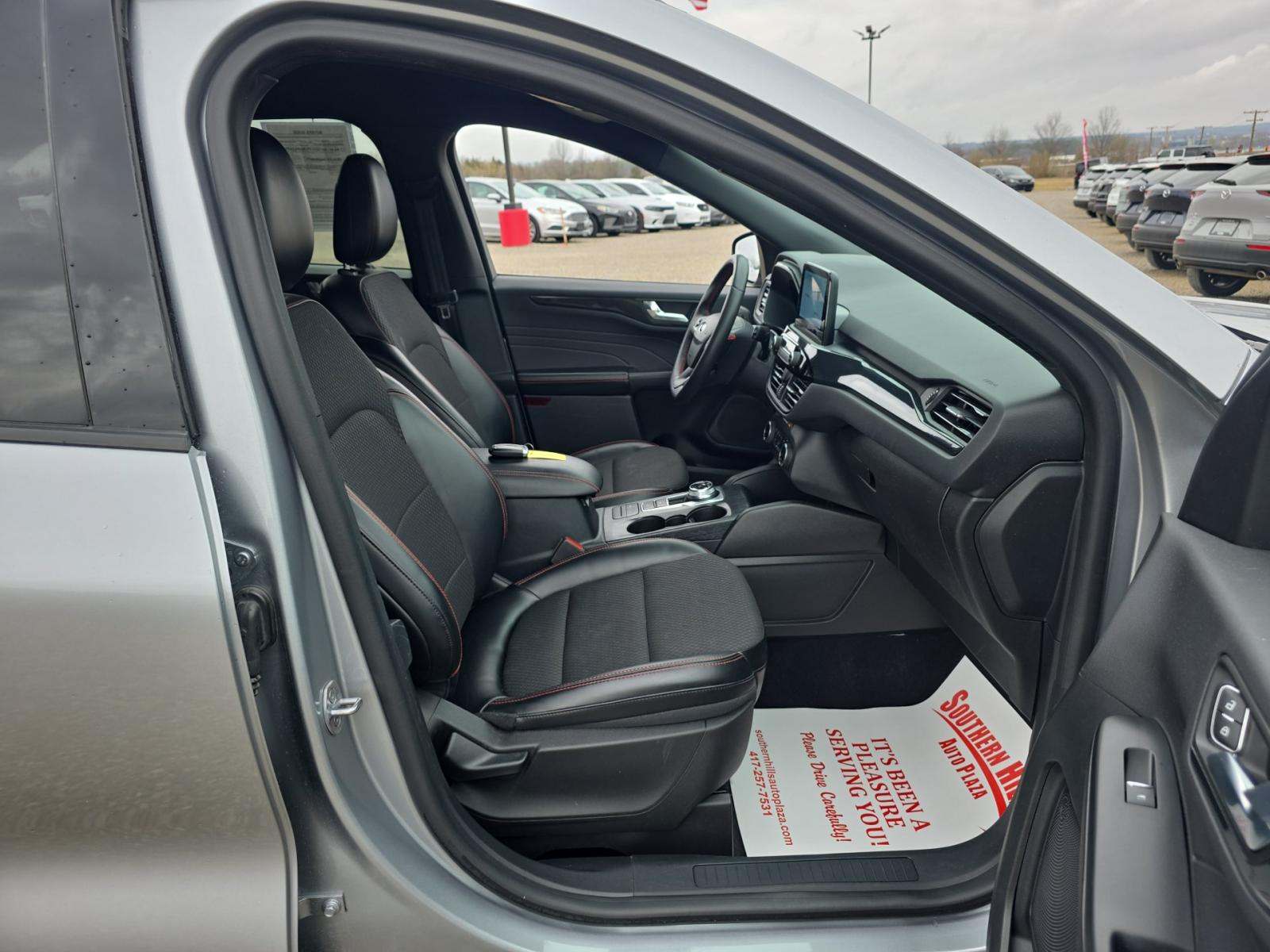 2023 Ford Escape ST-Line FWD