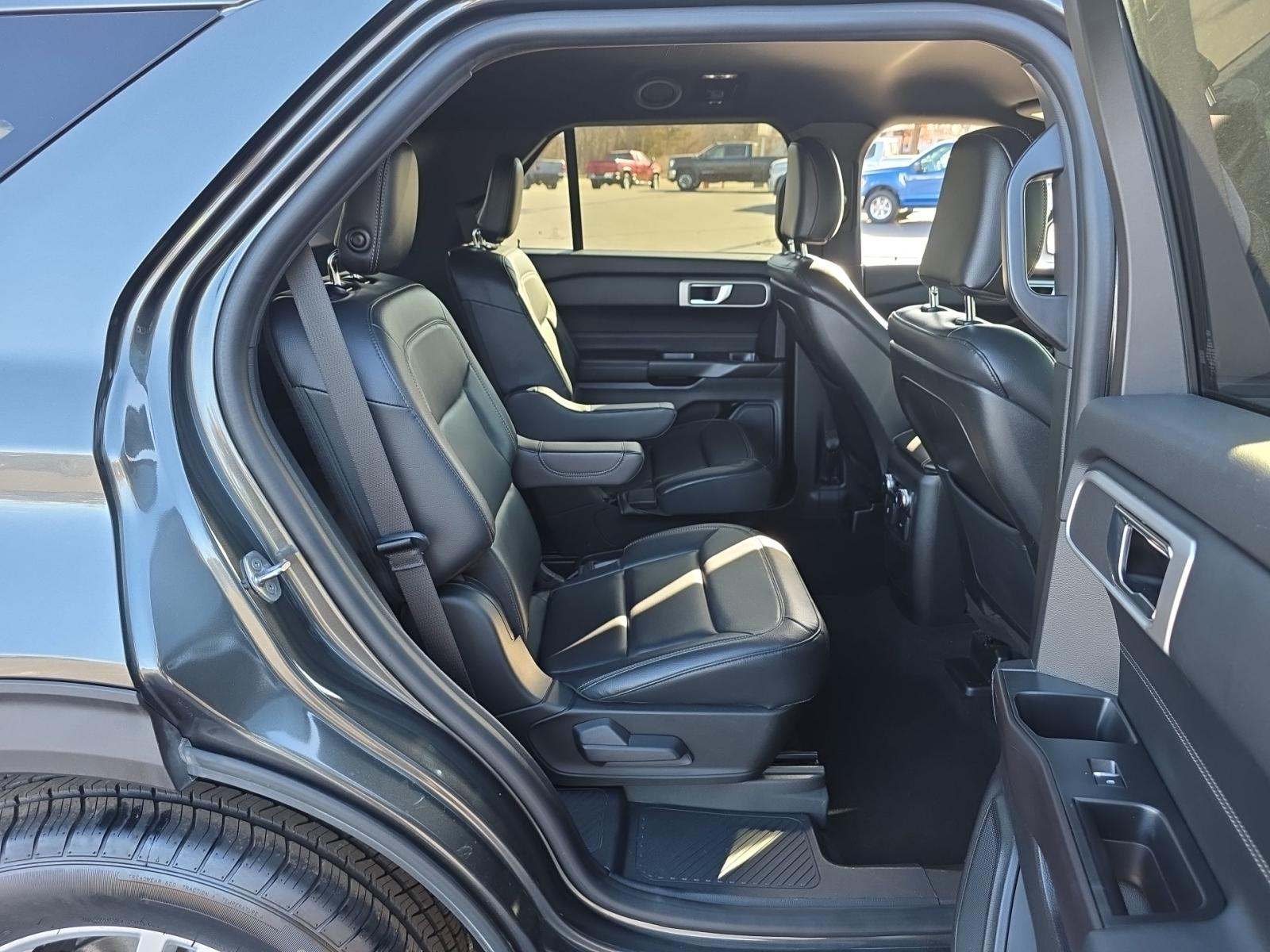 2020 Ford Explorer XLT AWD