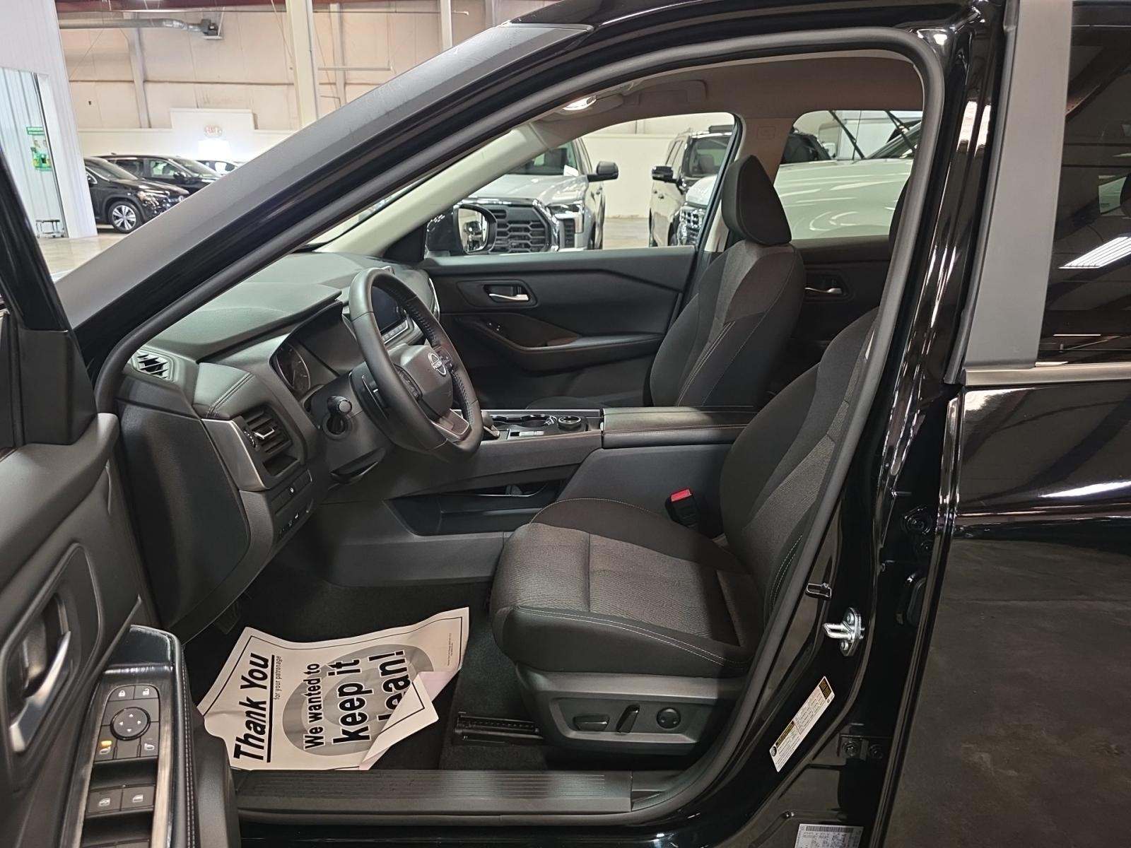 2025 Nissan Rogue SV AWD