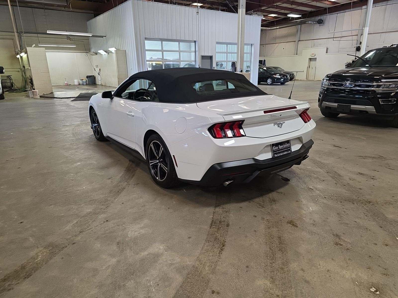 2024 Ford Mustang EcoBoost Premium RWD