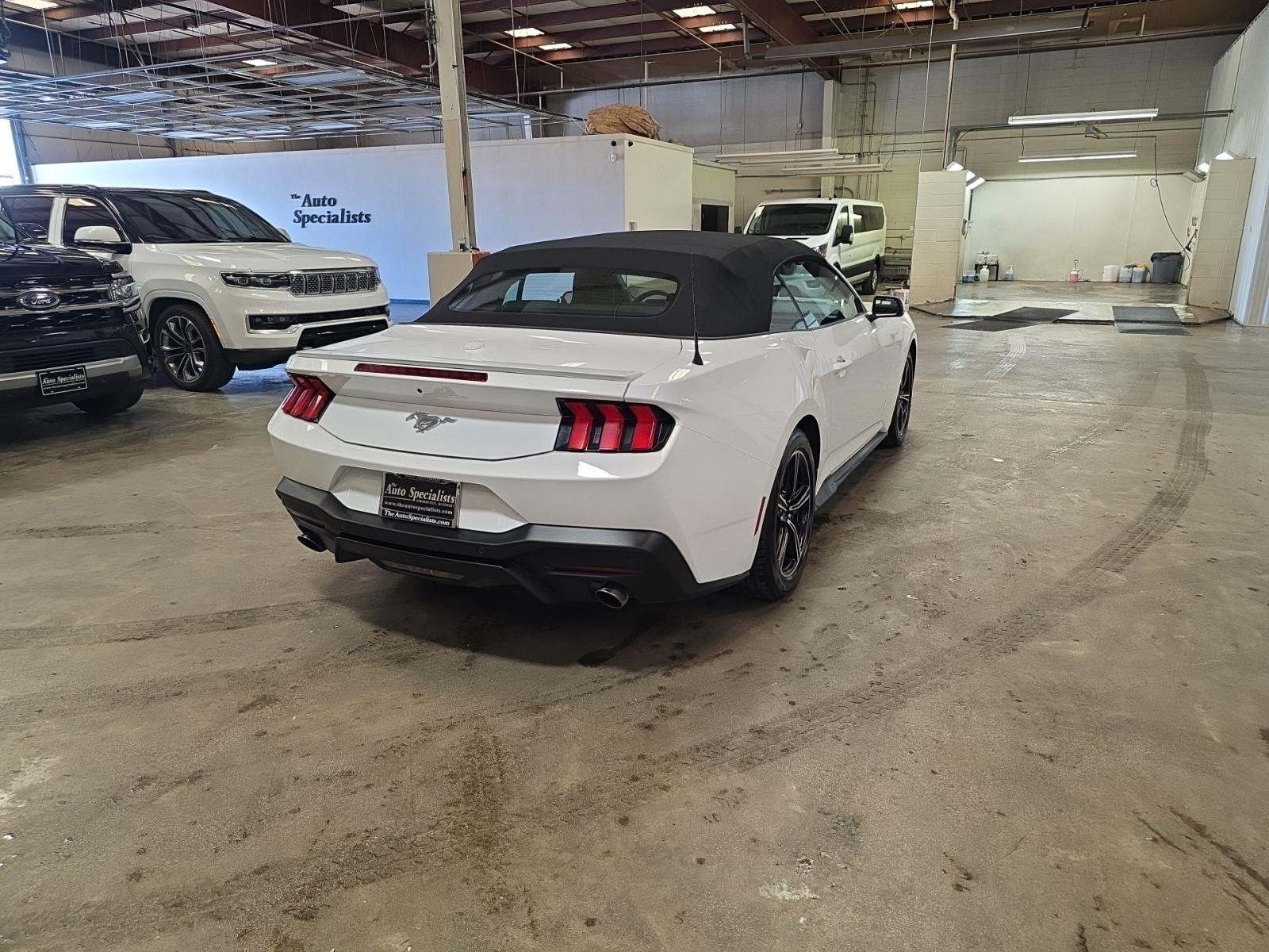 2024 Ford Mustang EcoBoost Premium RWD