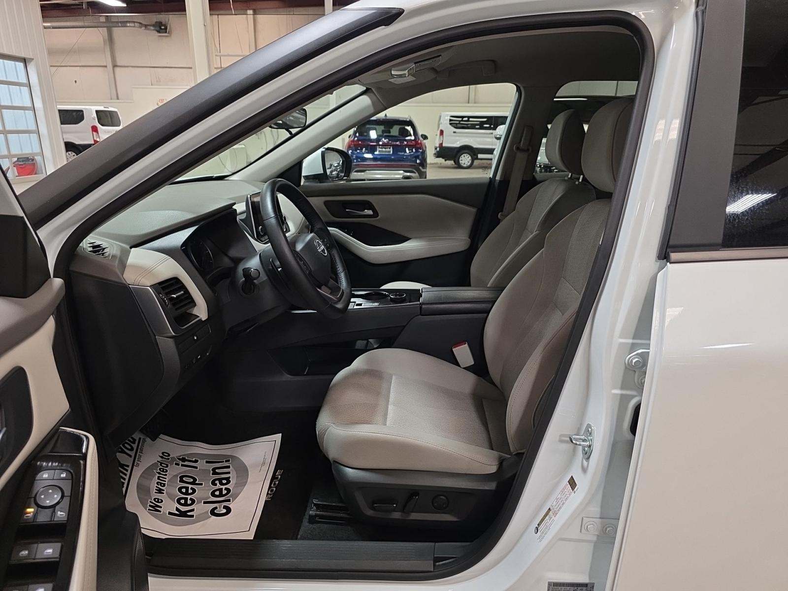 2025 Nissan Rogue SV AWD