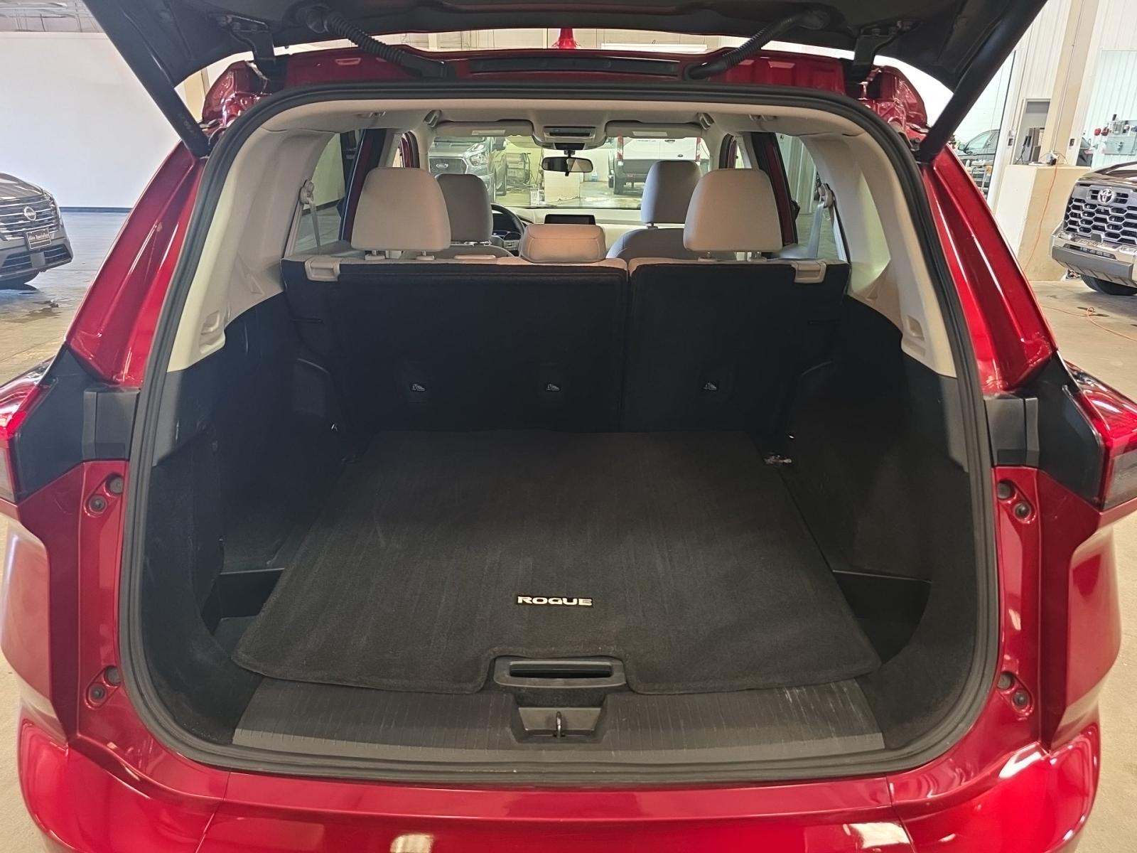 2025 Nissan Rogue SV AWD