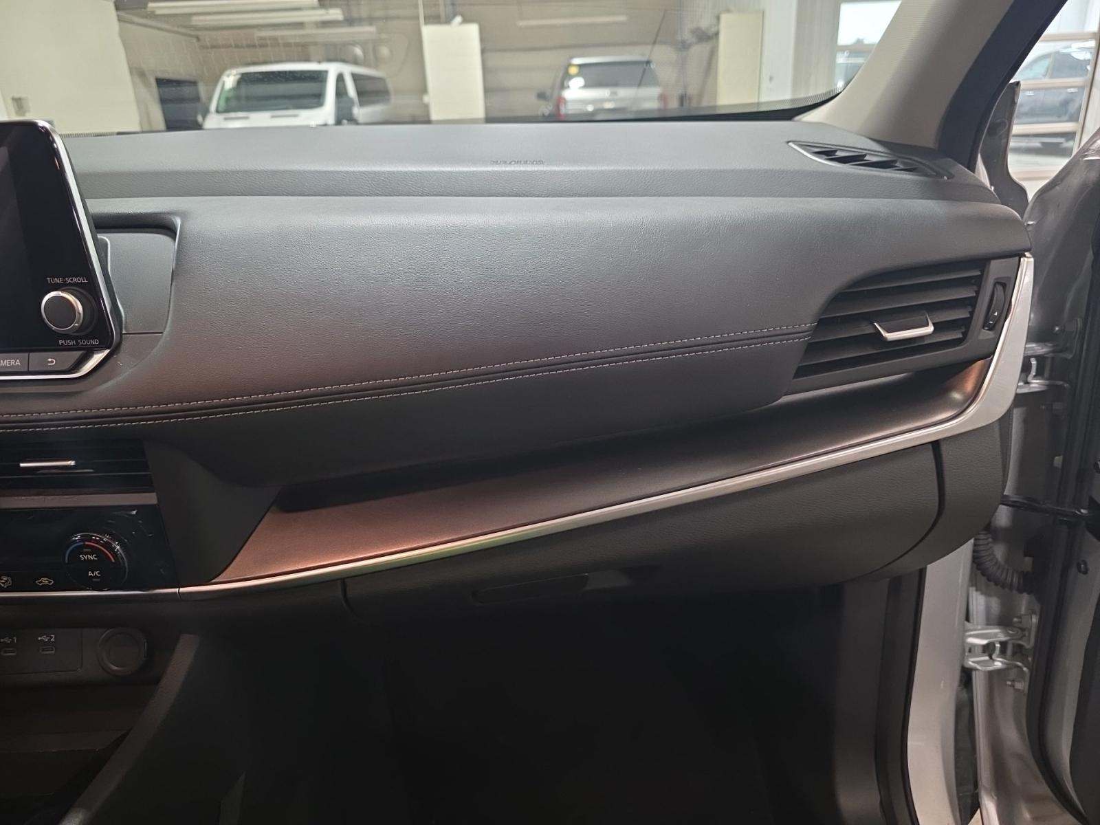 2025 Nissan Rogue SV FWD