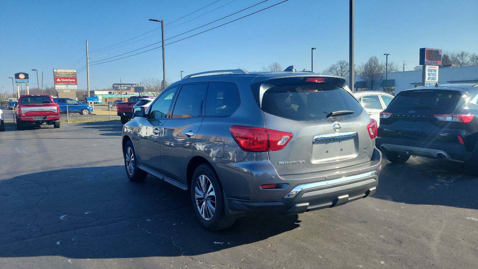 2020 Nissan Pathfinder SL AWD
